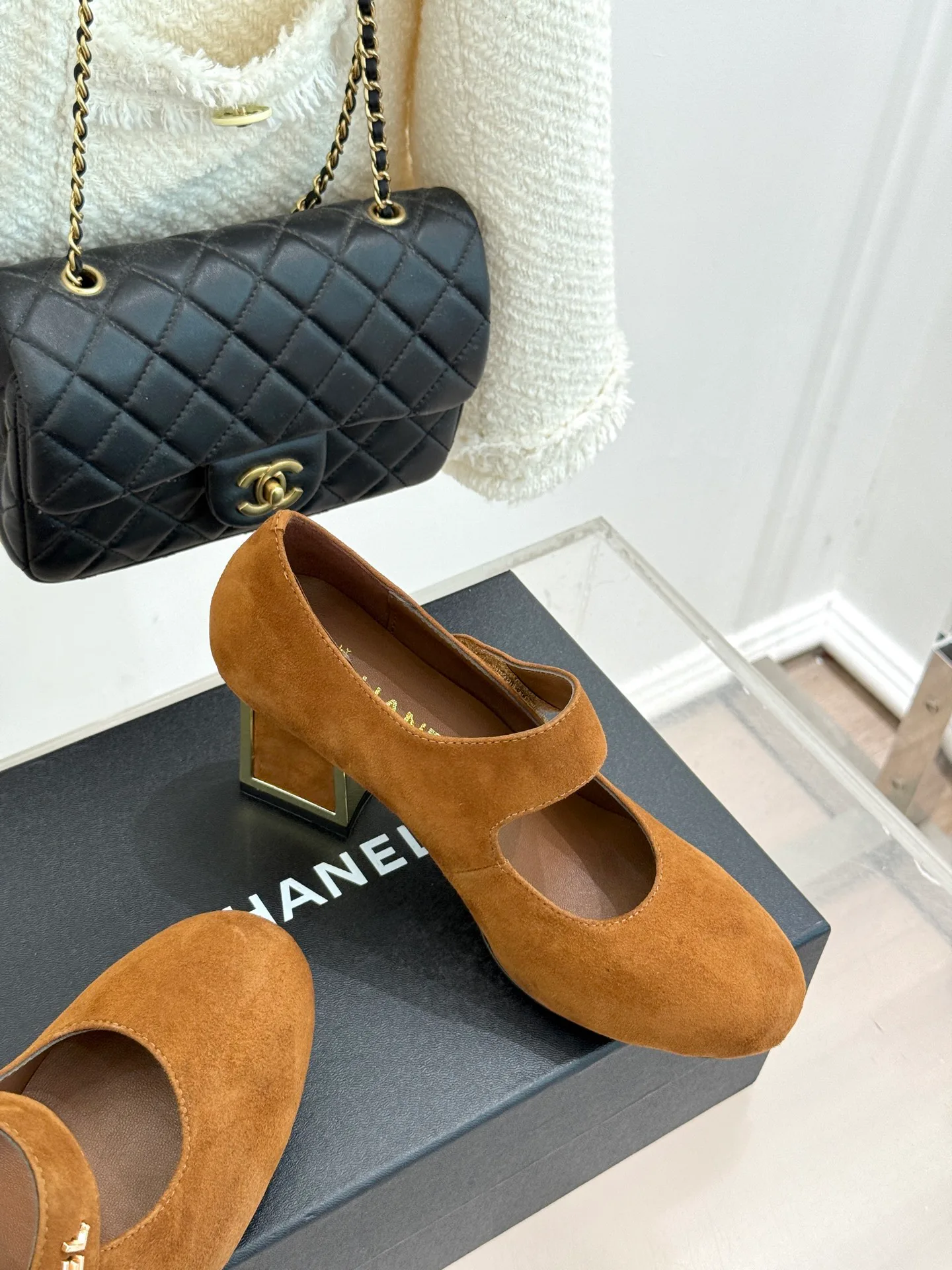Туфли Женские Chanel 18092668