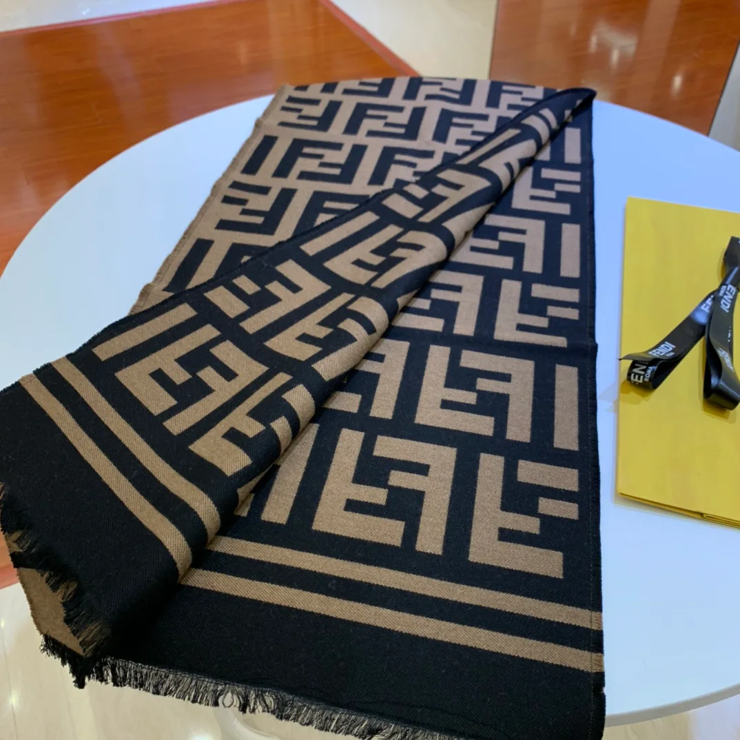 Шарфы Fendi 397366