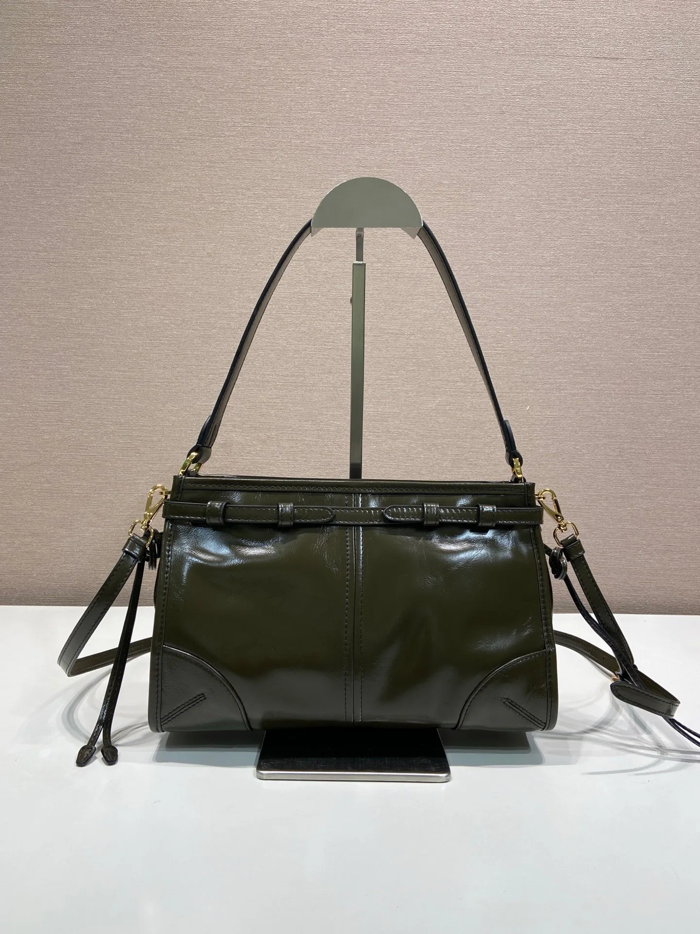 Классические Сумки Женские Prada 18184661