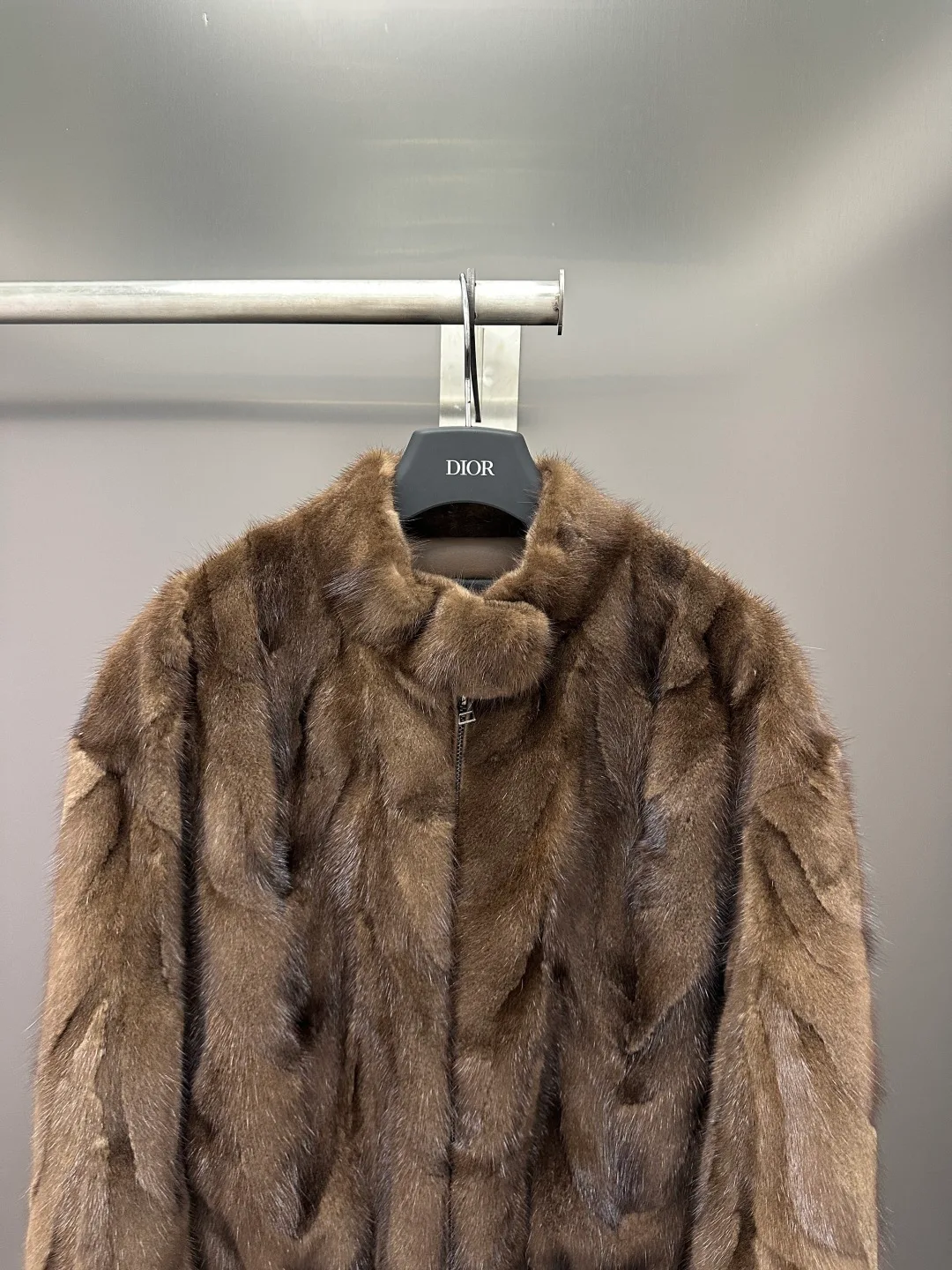Шубы Женские Christian Dior 18626028