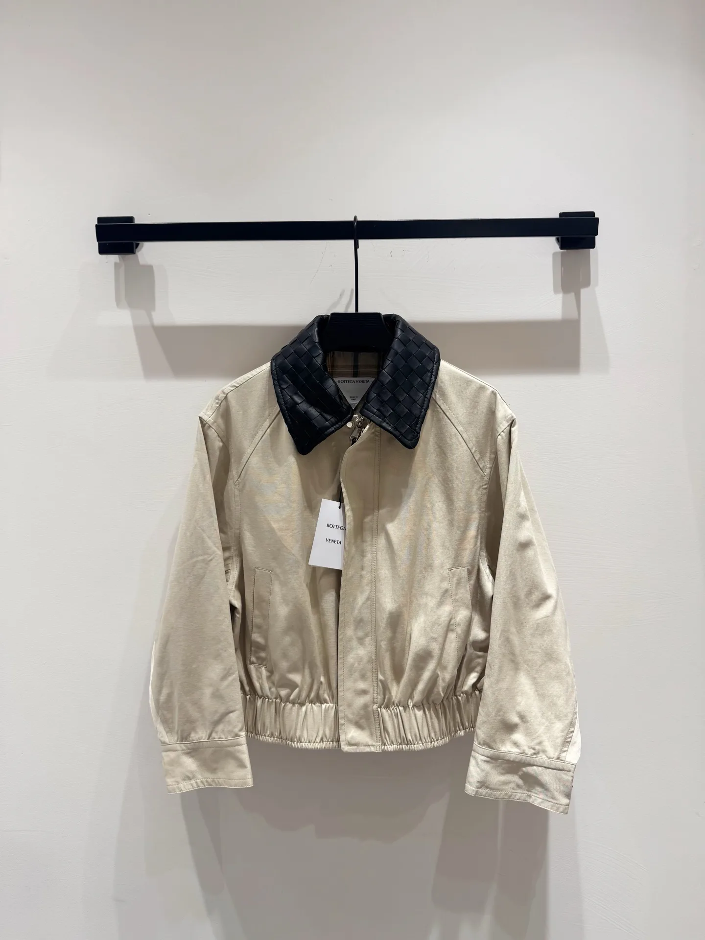 Куртки И Пуховики Женские Bottega Veneta 18654731