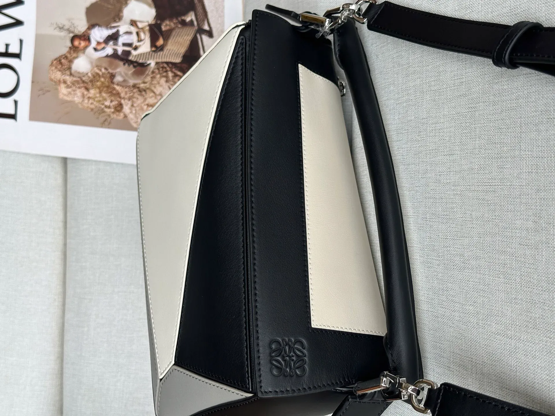 Классические Сумки Женские Loewe 1889727