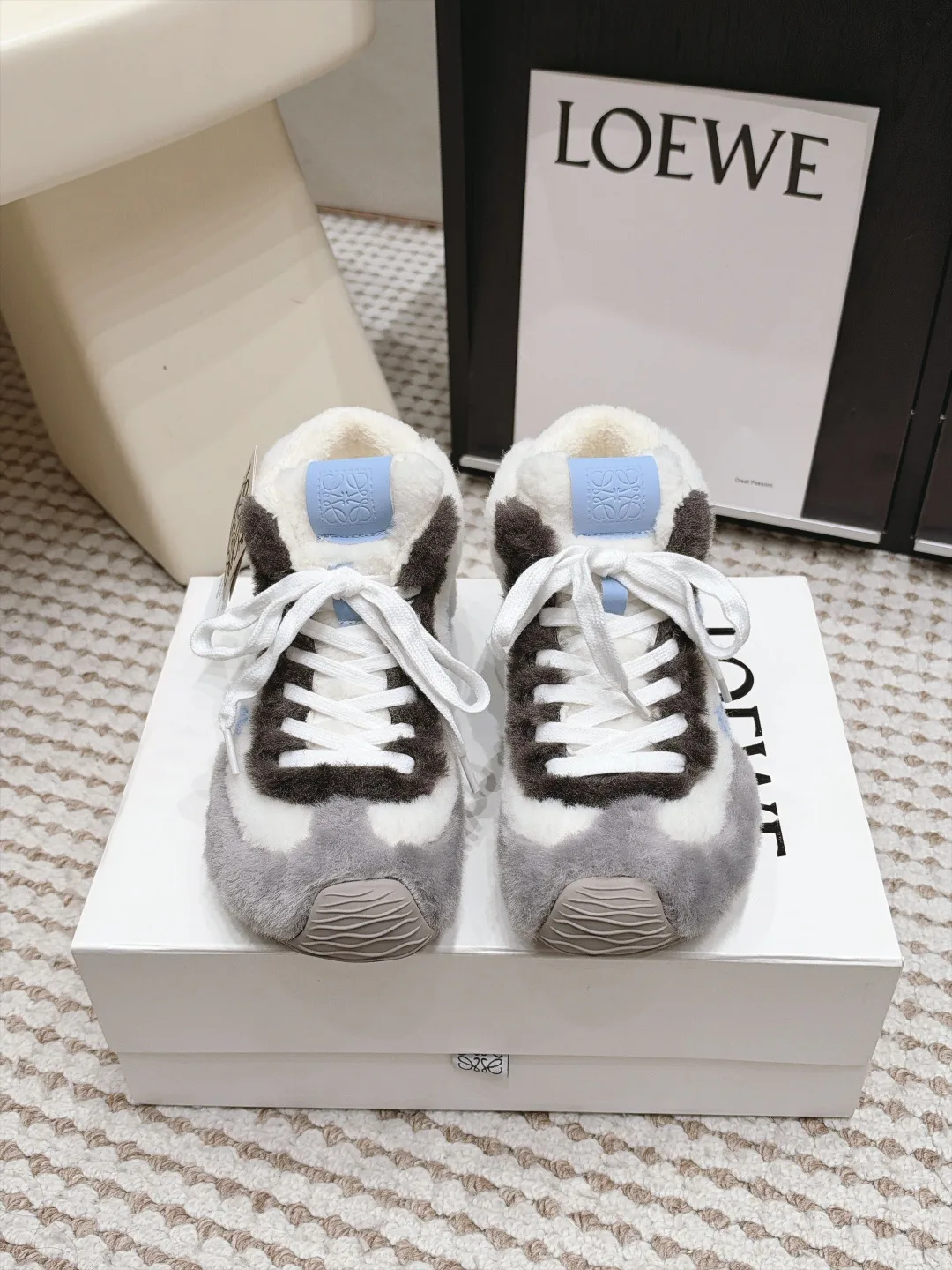 Кроссовки Женские Loewe 19510759