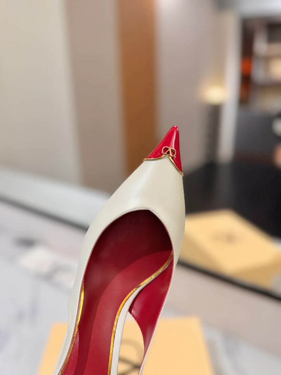 Босоножки Женские Valentino 18134958