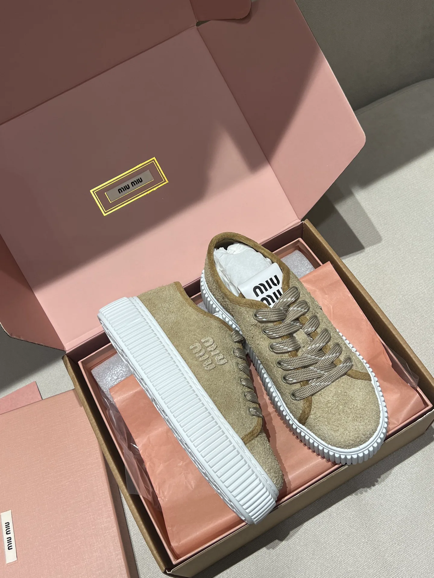 Кроссовки Женские Miu Miu 18020239
