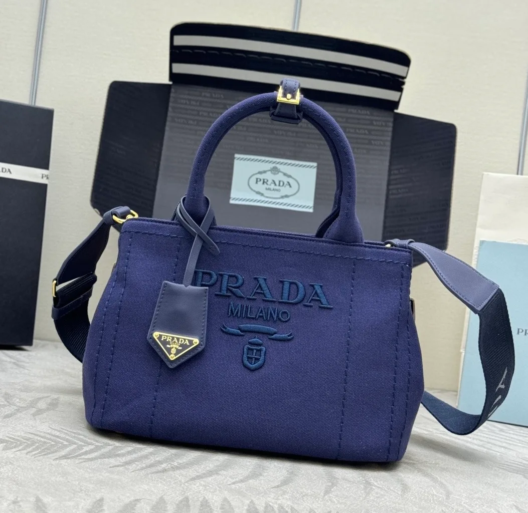 Классические Сумки Женские Prada 11164980