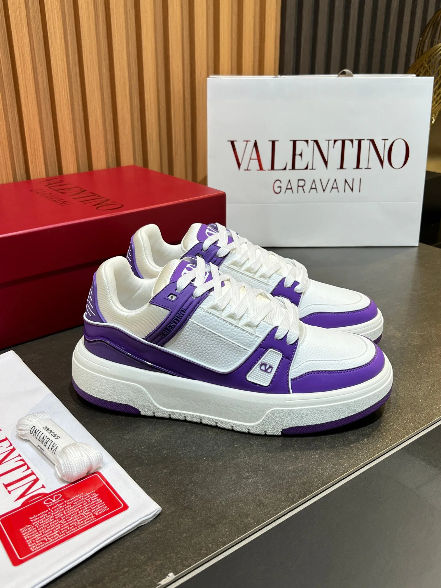 Кроссовки Женские Valentino 11575969