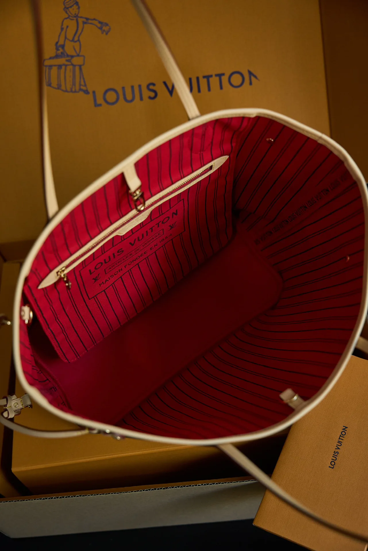 Классические Сумки Женские Louis Vuitton 11869537
