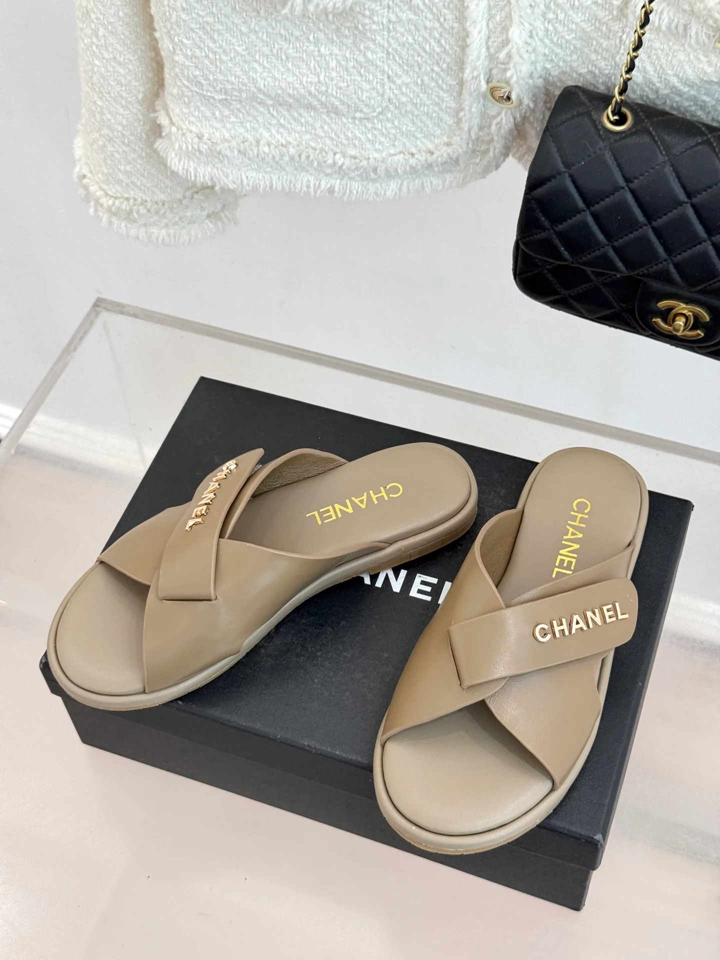 Сандалии Женские Chanel 12330964