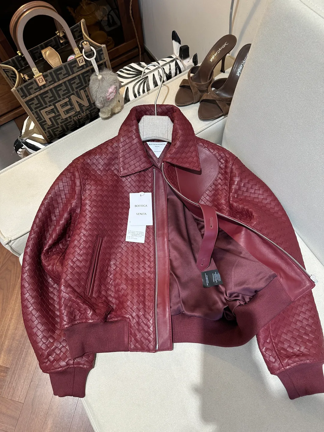 Кожаные Куртки И Дублёнки Женские Bottega Veneta 17744897