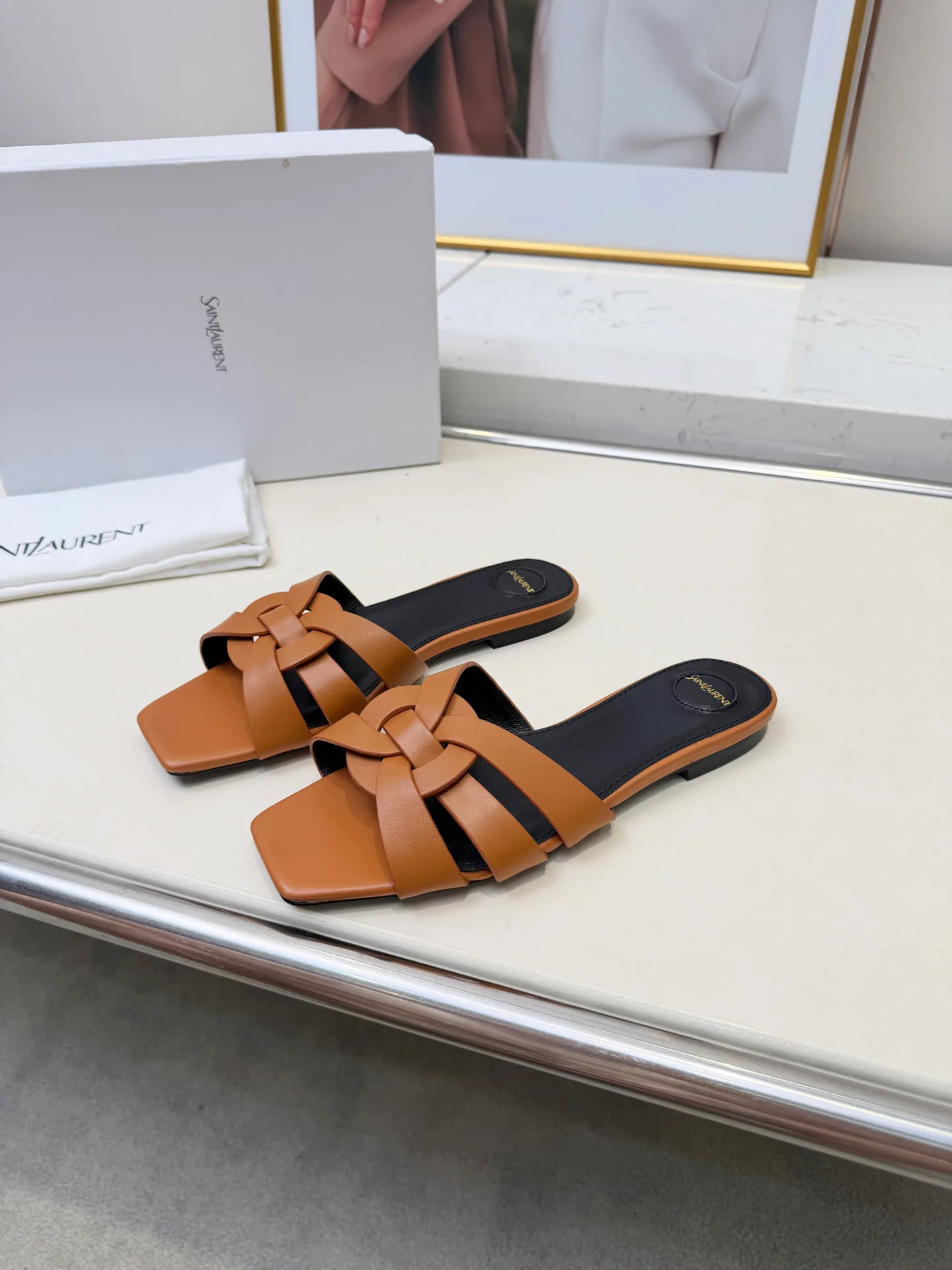 Шлепанцы Женские Saint Laurent 18708768