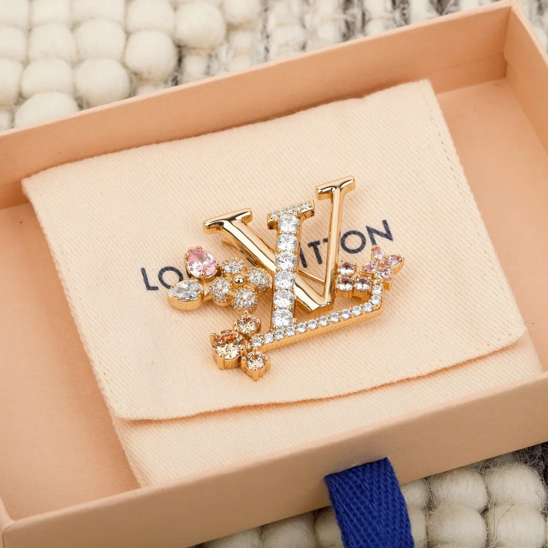 Бижутерия Louis Vuitton 18356037