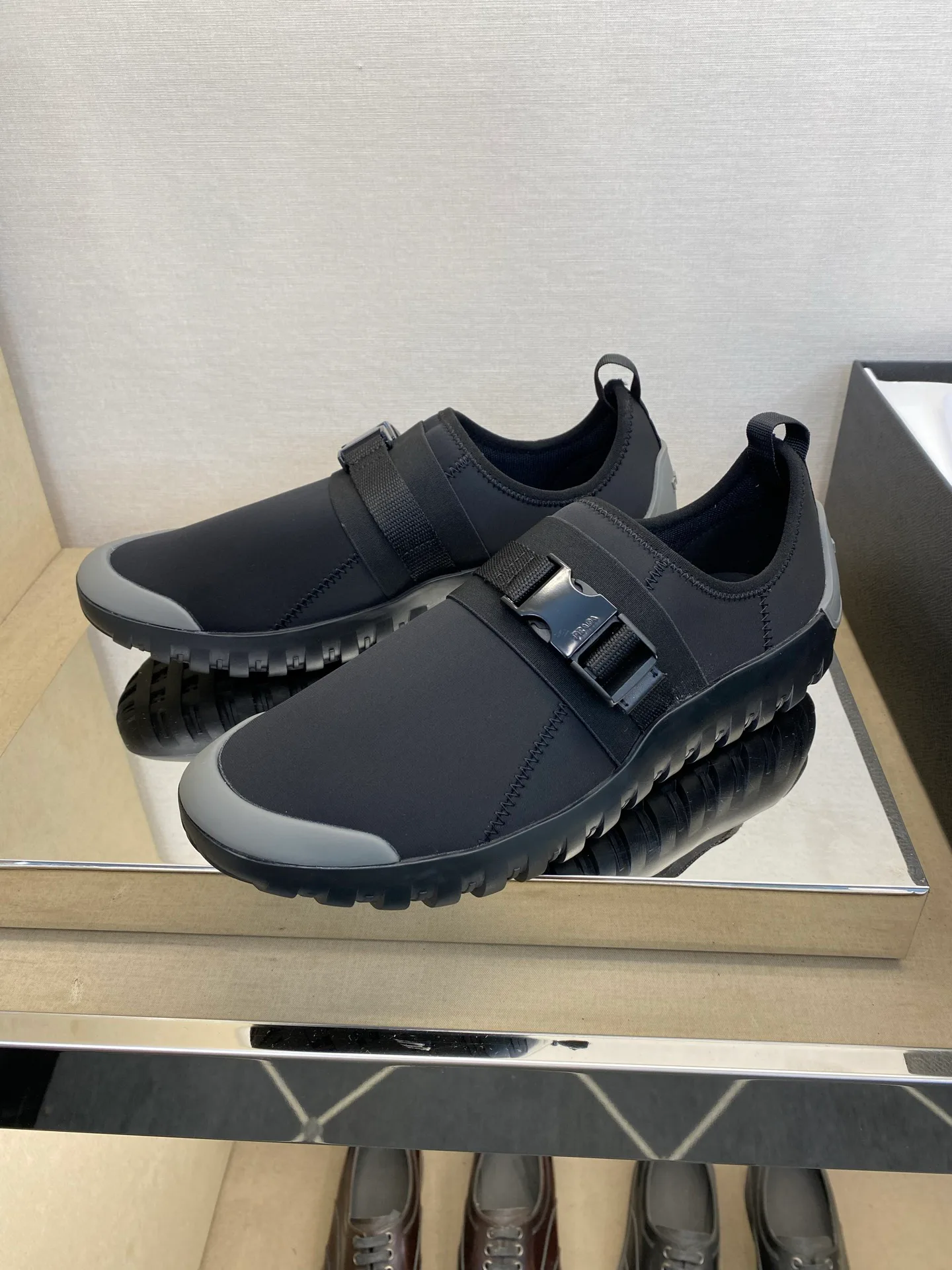 Кроссовки Мужские Prada 20139874