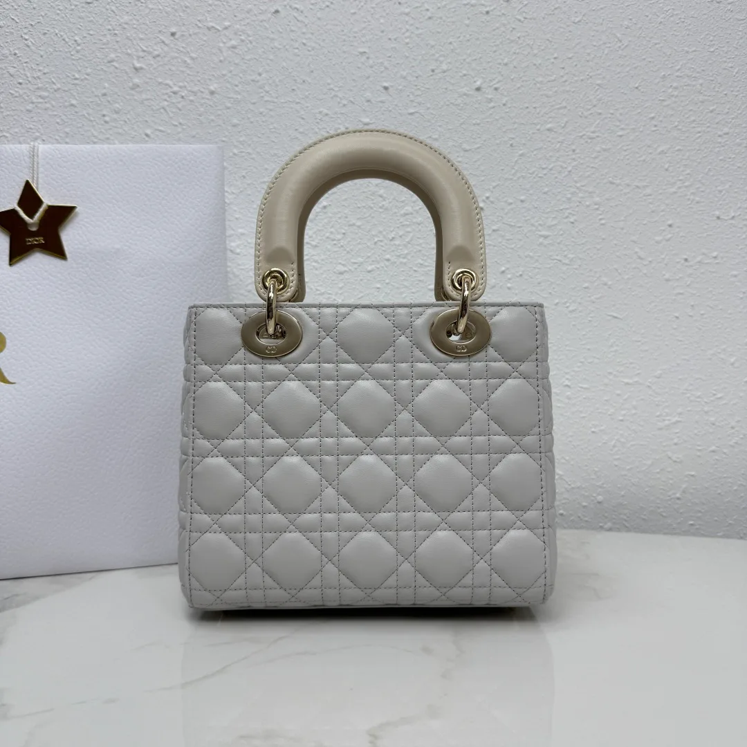 Классические Сумки Женские Christian Dior 17601417