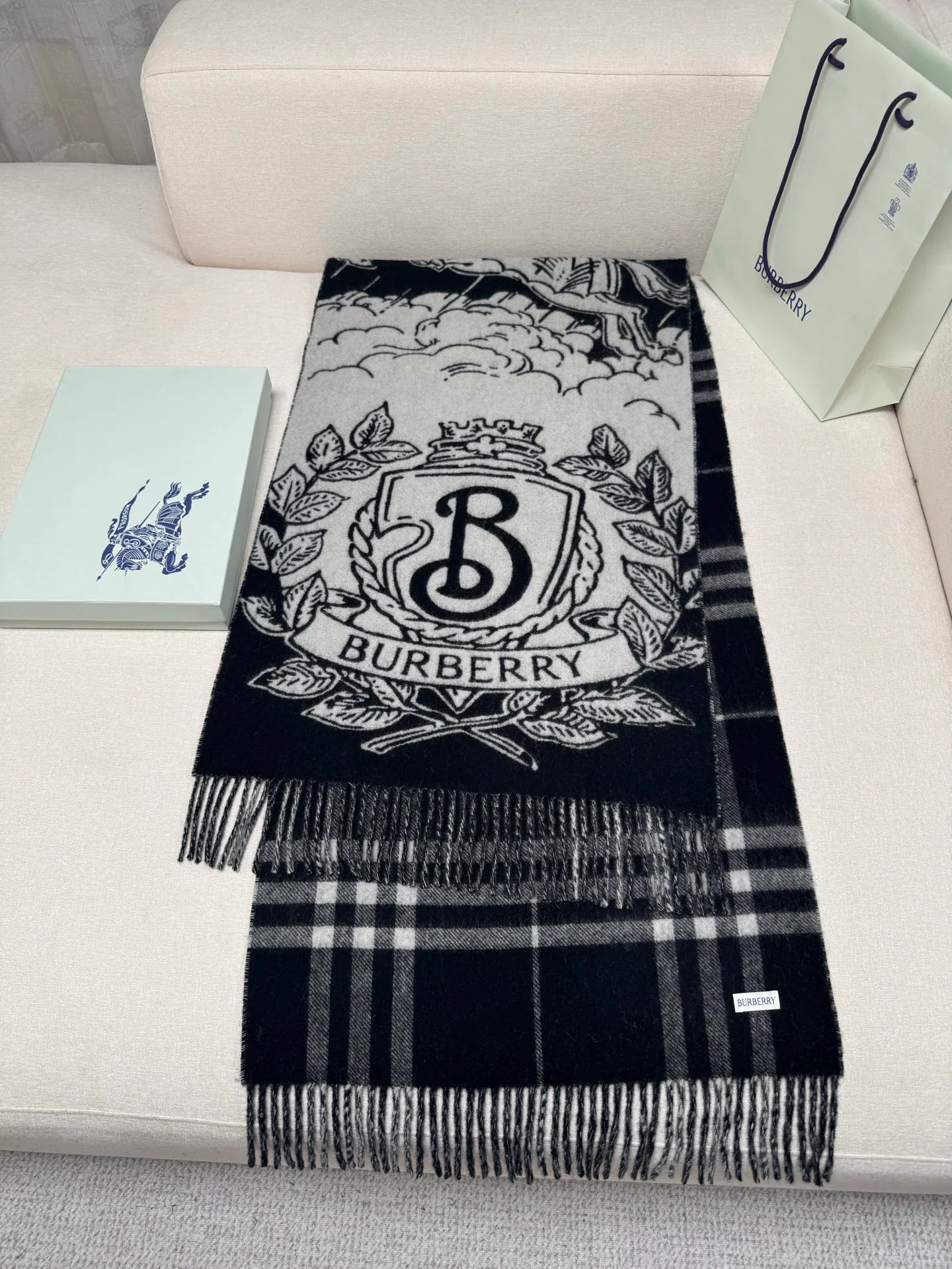 Шарфы Burberry 351354