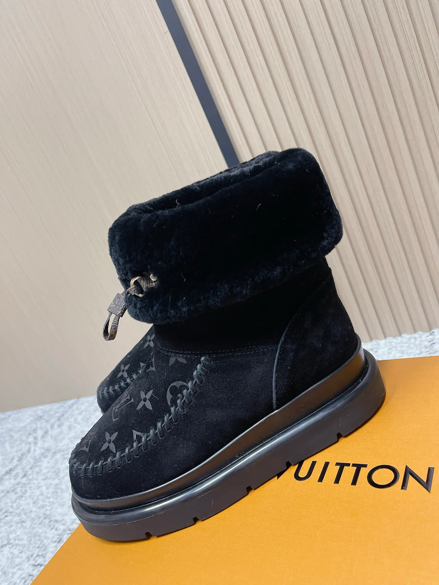 Угги Женские Louis Vuitton 1297498