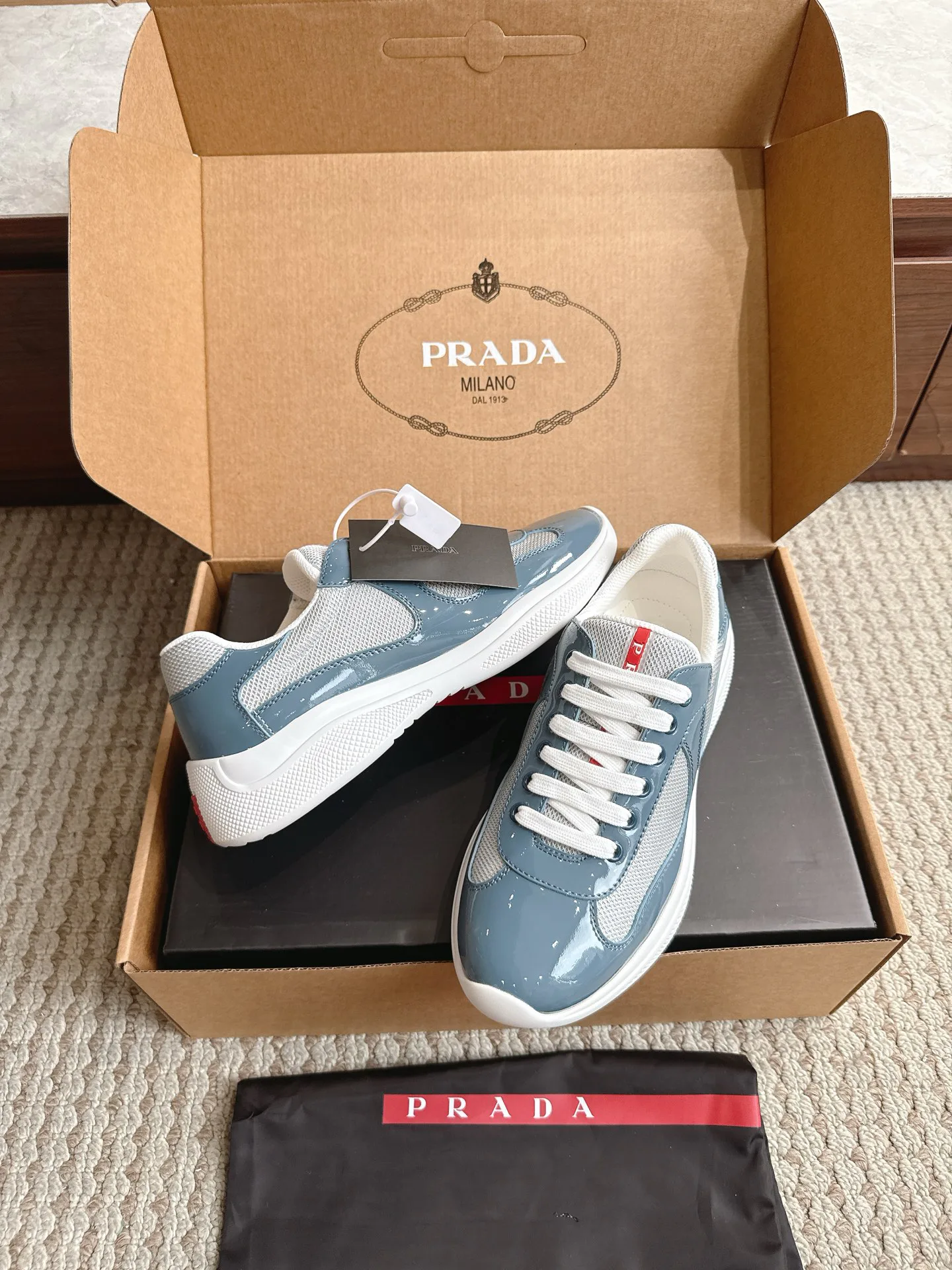 Кроссовки Женские Prada 17470433