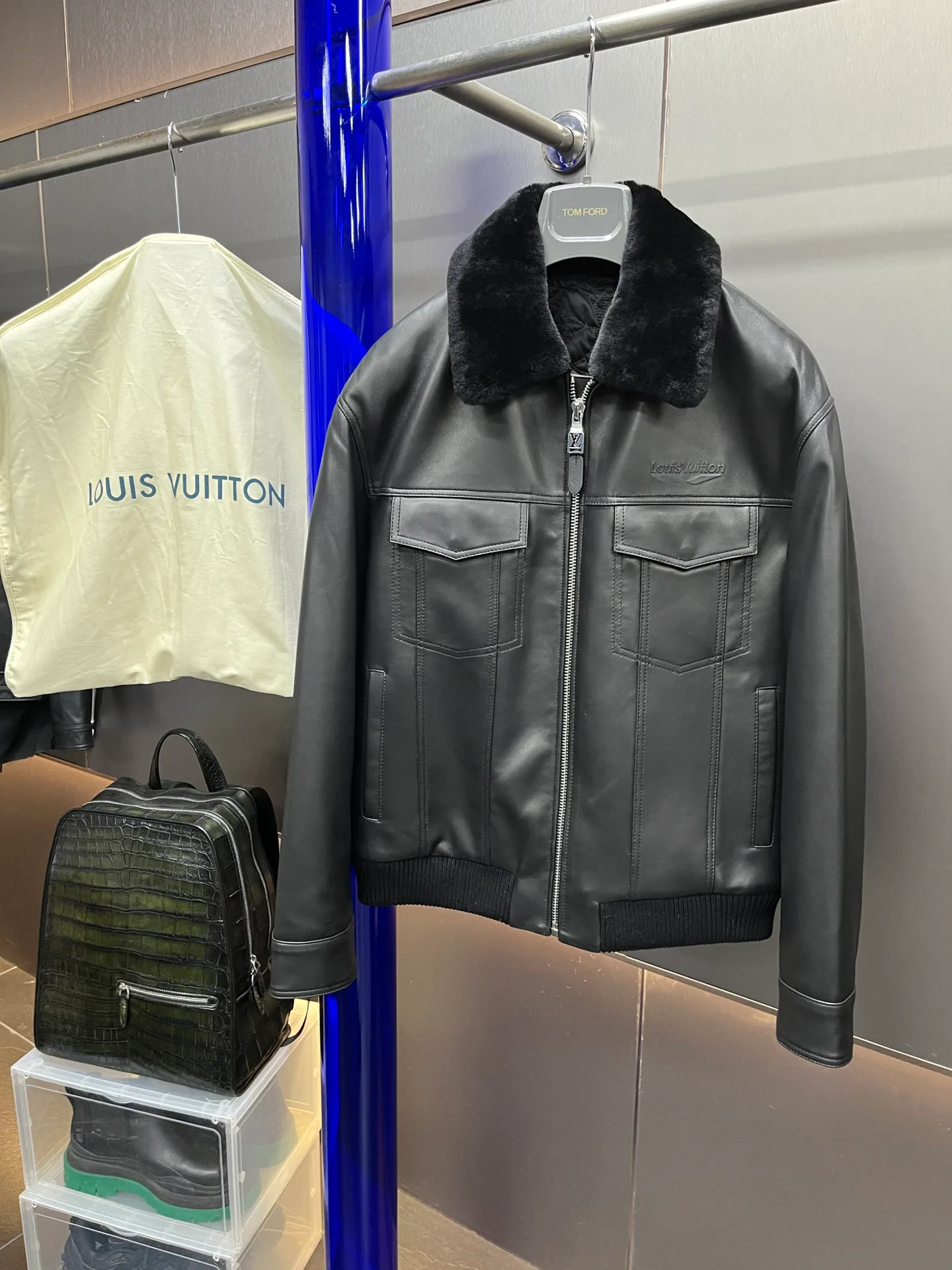 Дубленки Женские Louis Vuitton 444235