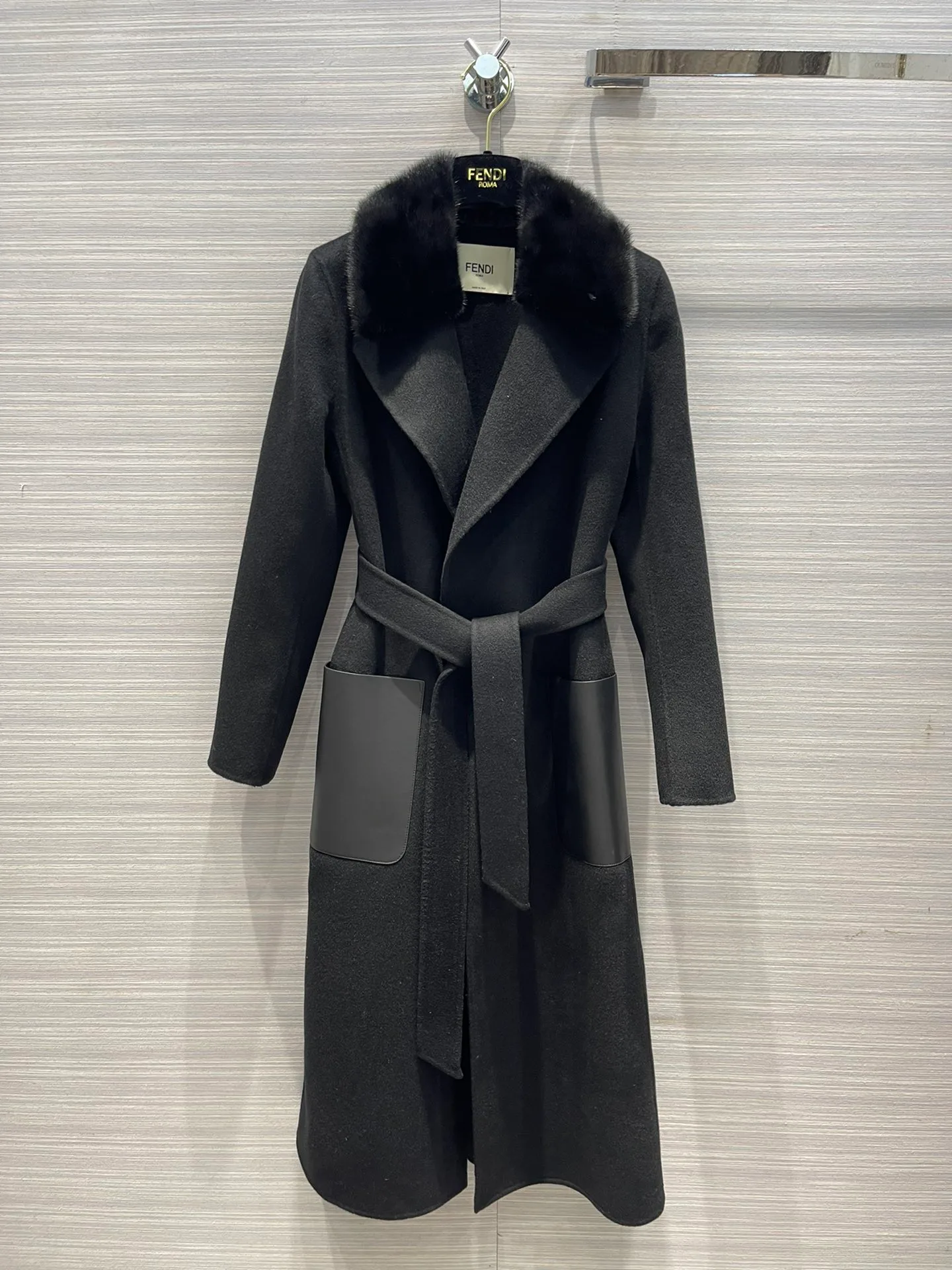 Пальто Женские Fendi 18200673