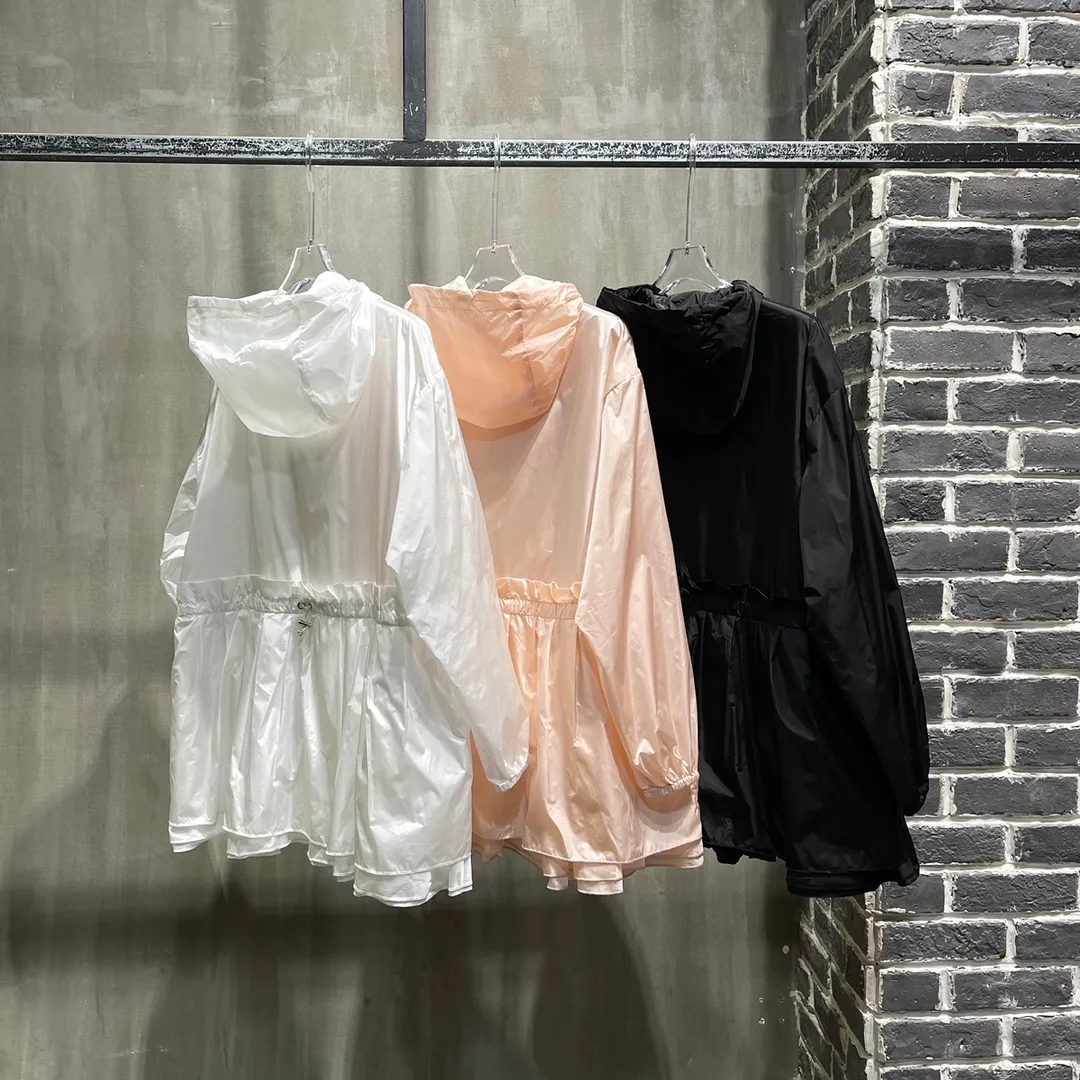 Куртки И Пуховики Женские Moncler 22544