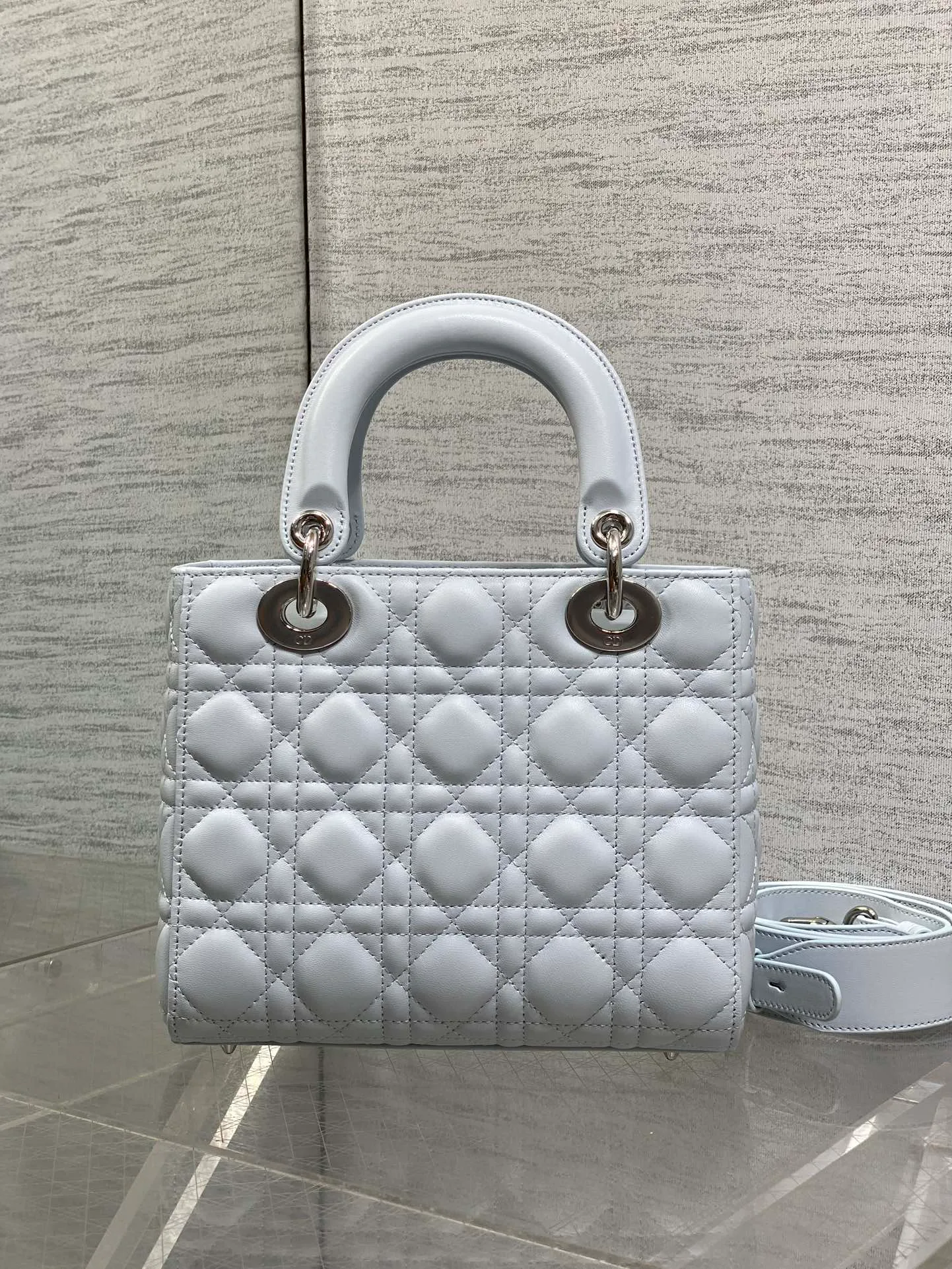 Классические Сумки Женские Christian Dior 13227178