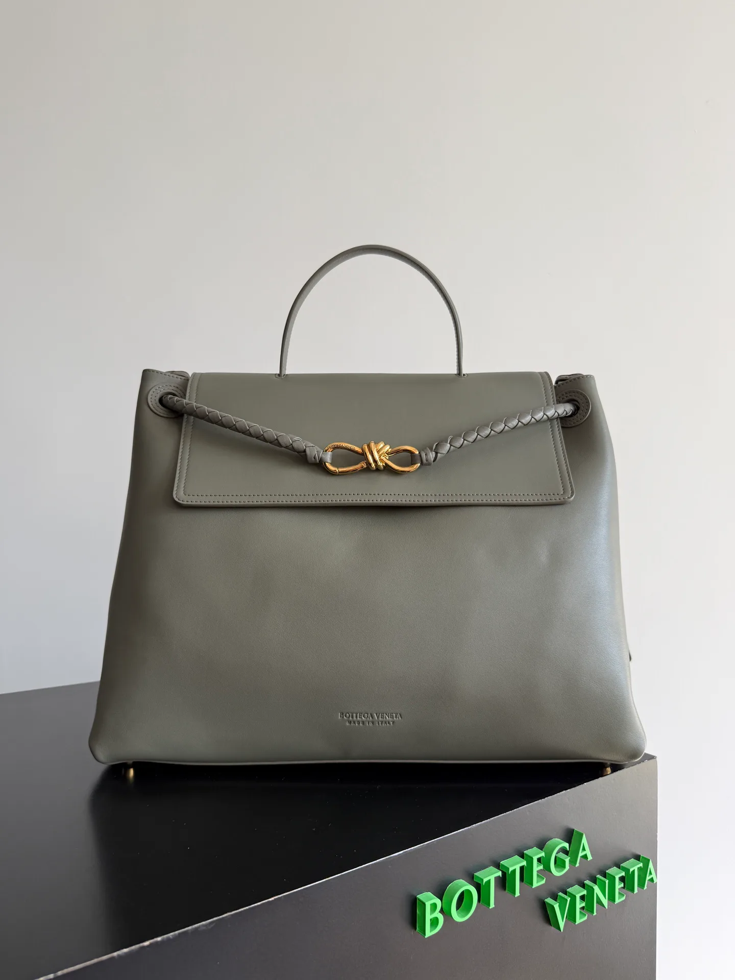 Классические Сумки Женские Bottega Veneta 16878925