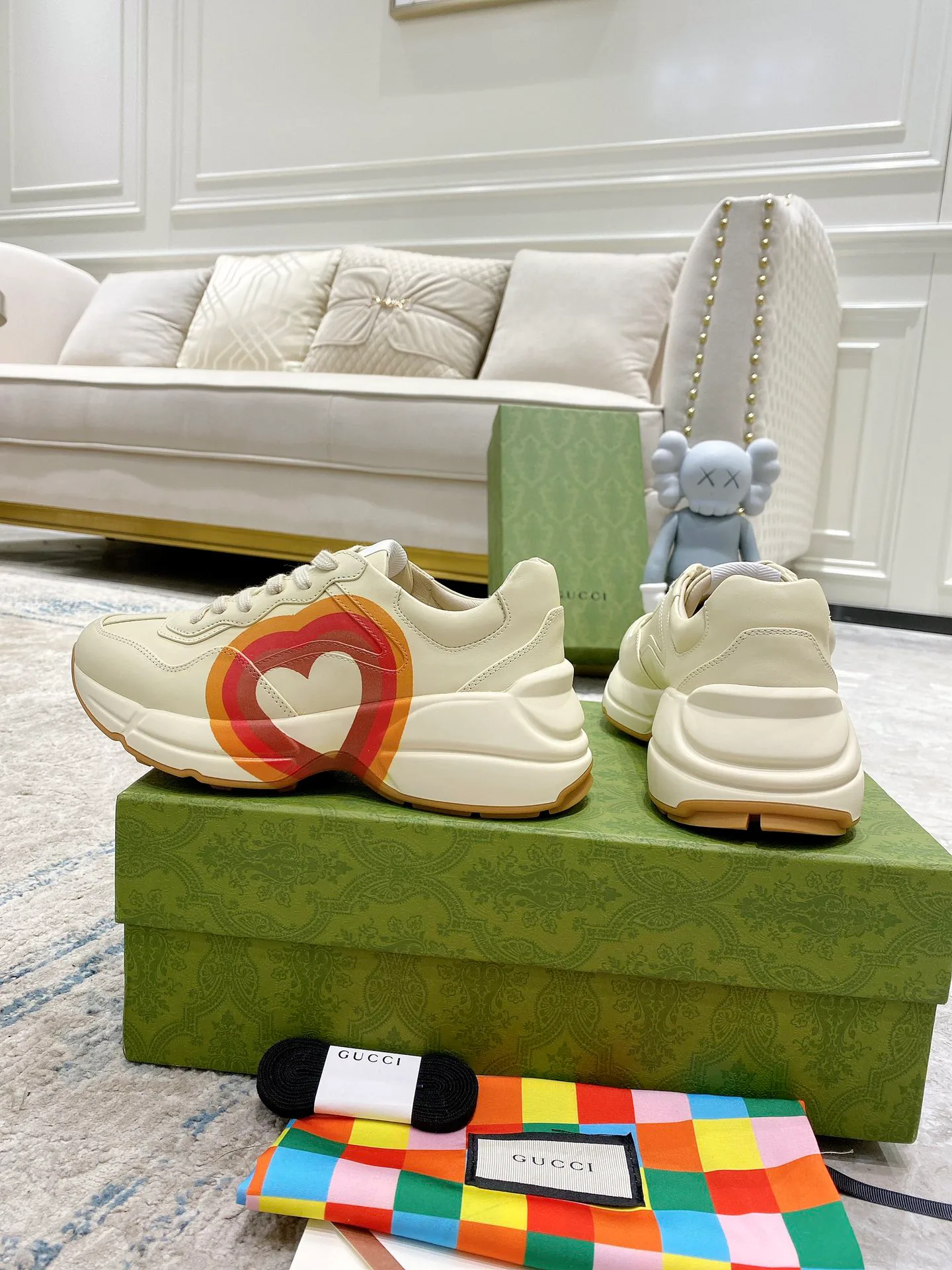 Кроссовки Женские Gucci 375841