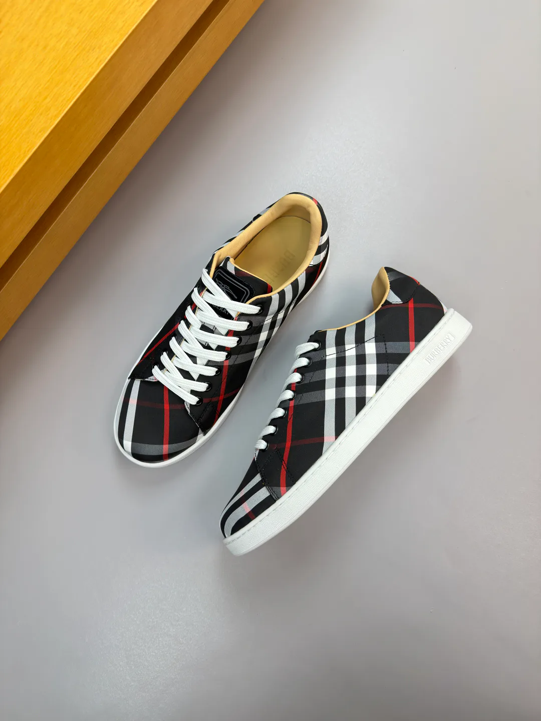 Кеды Мужские Burberry 2389616