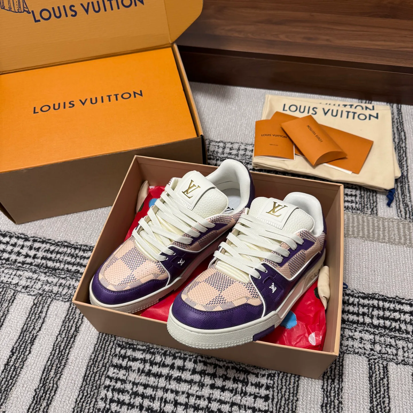 Кроссовки Женские Louis Vuitton 1546842