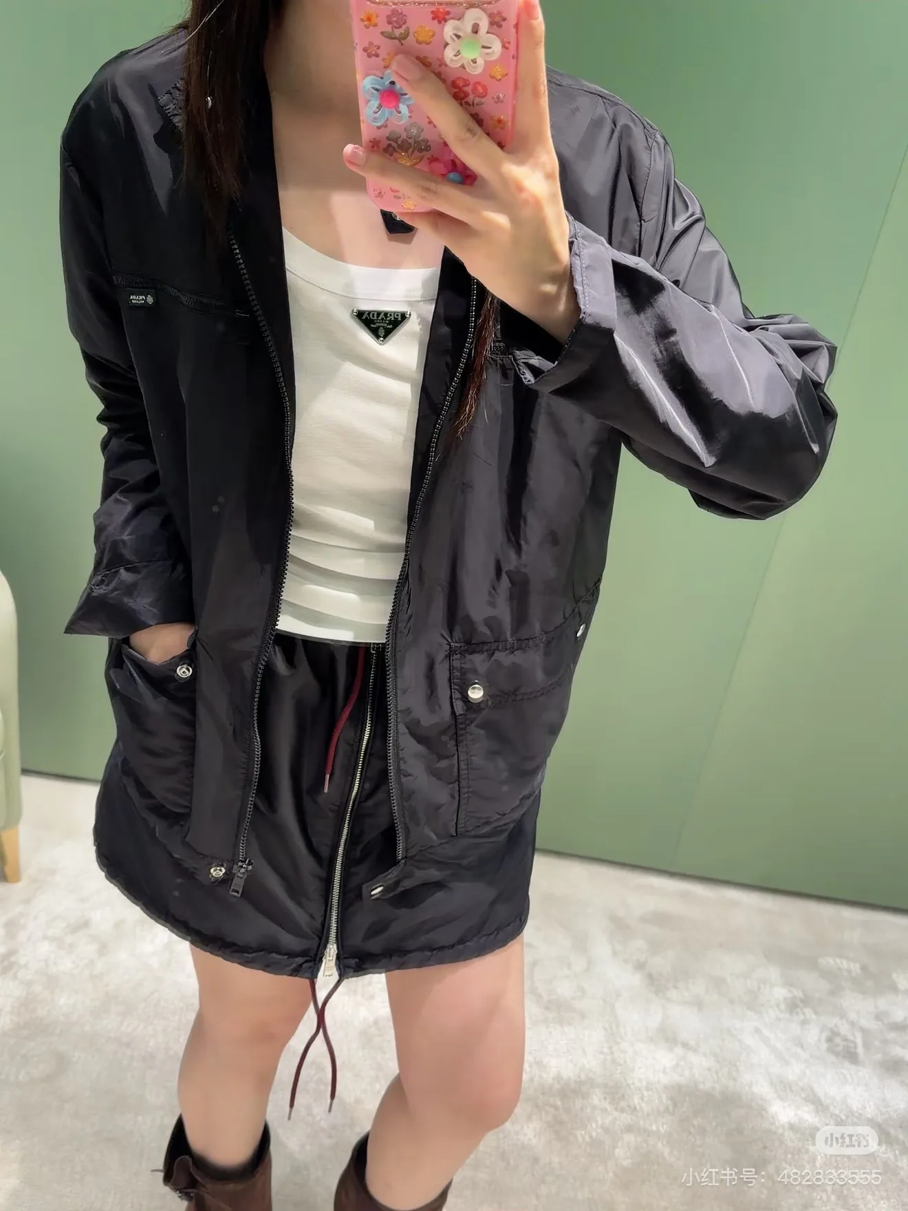 Куртки И Пуховики Женские Prada 17995952