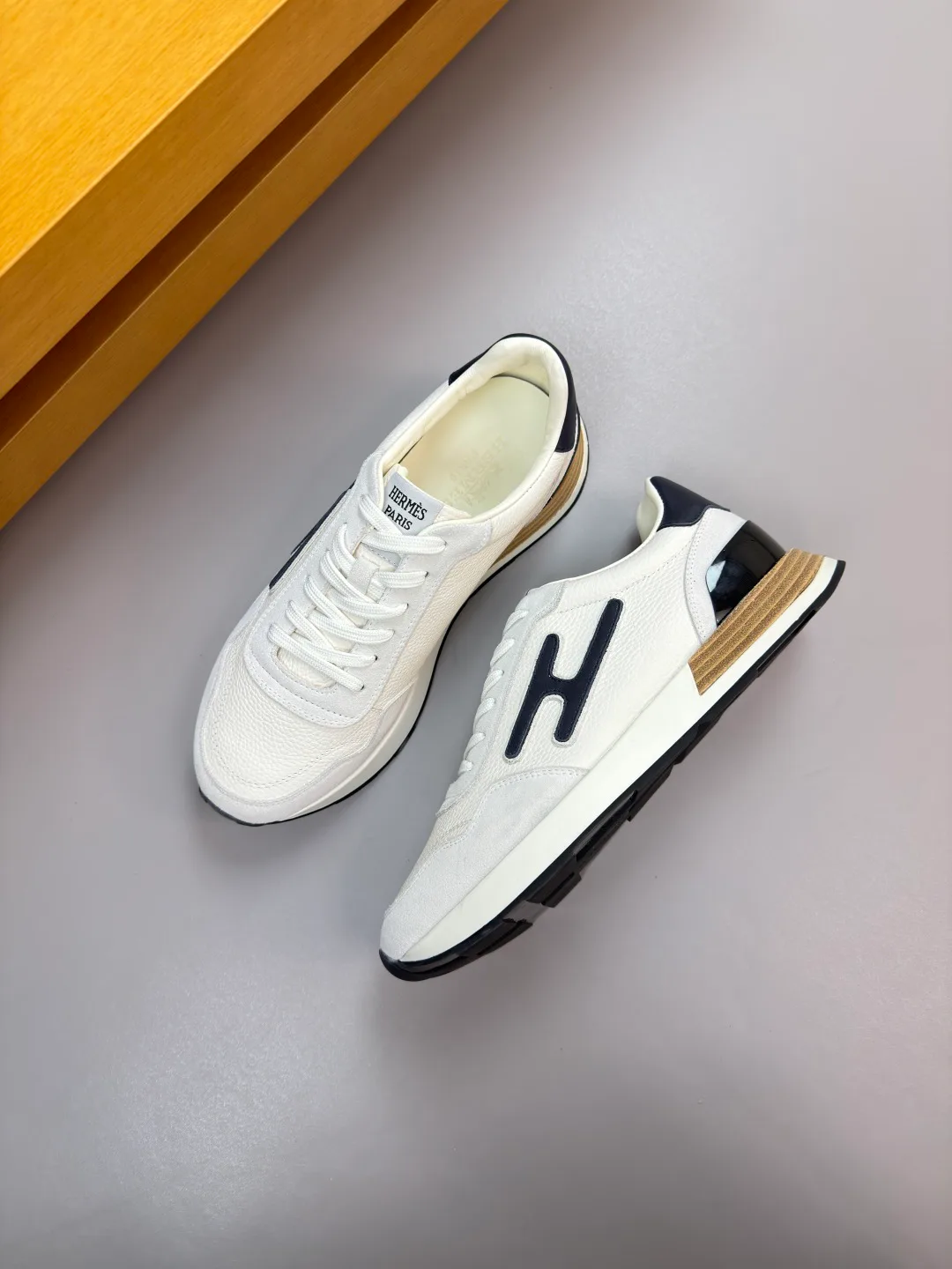 Кроссовки Мужские Hermes 2389675