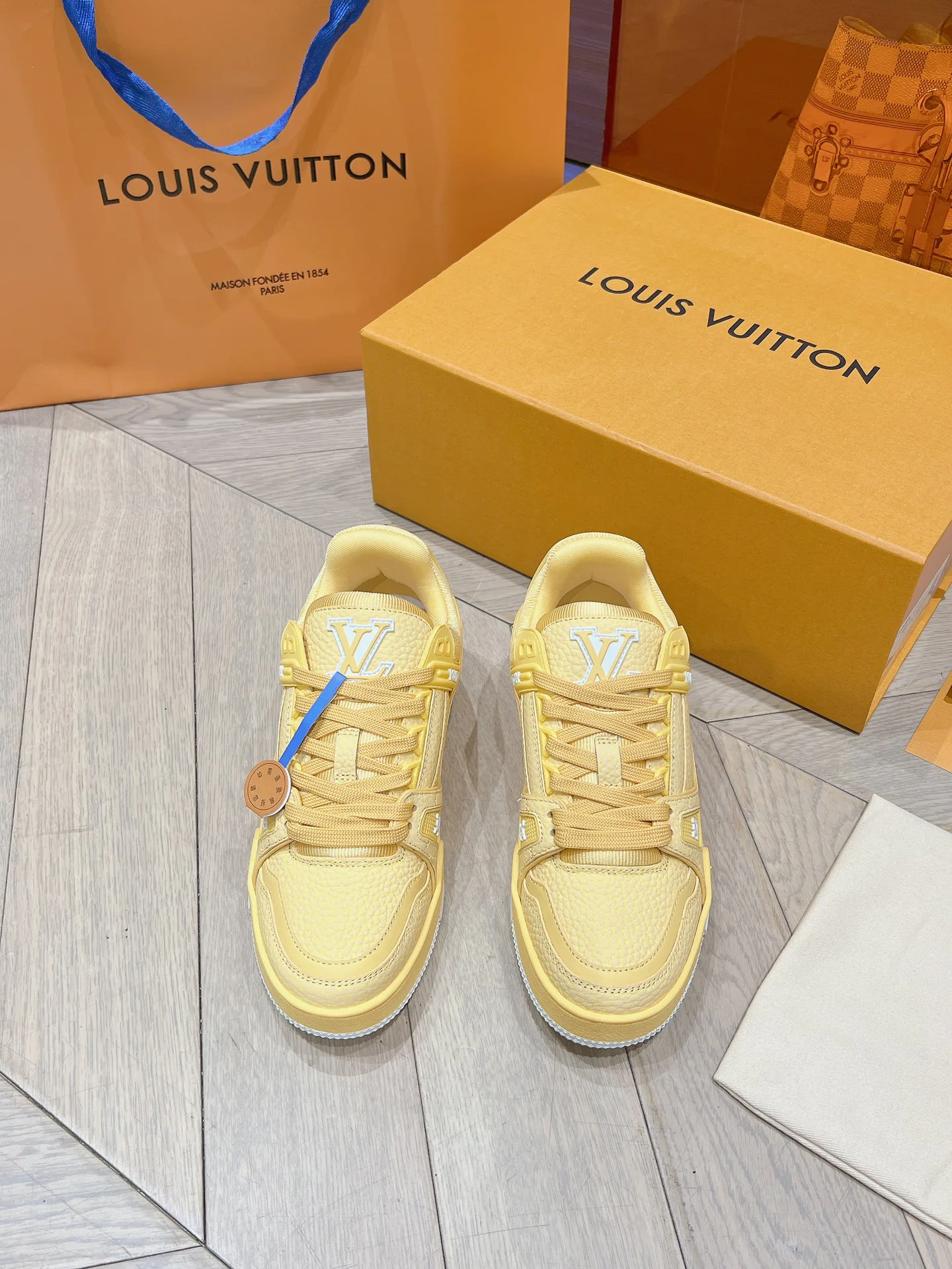 Кроссовки Женские Louis Vuitton 9966