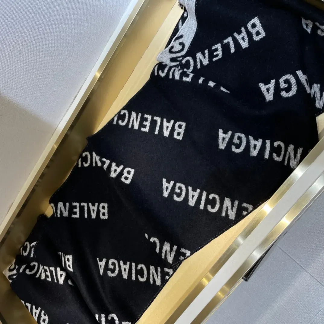 Шарфы Balenciaga 1383322