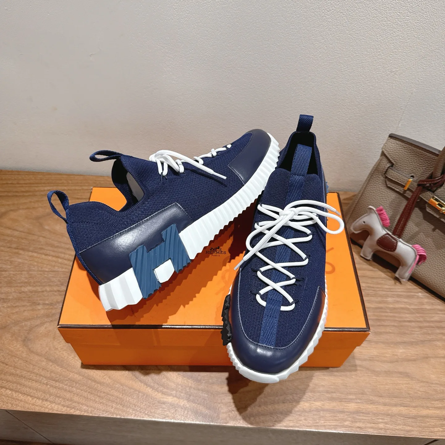 Кроссовки Женские Hermes 4852677