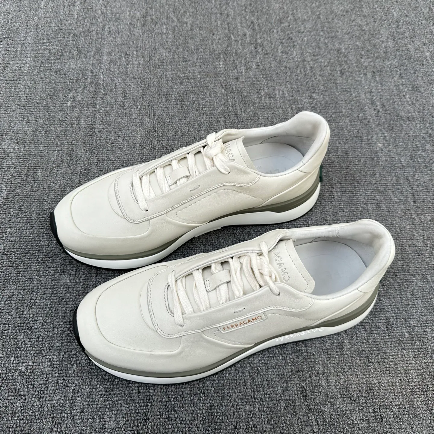 Кроссовки Мужские Salvatore Ferragamo 18075950