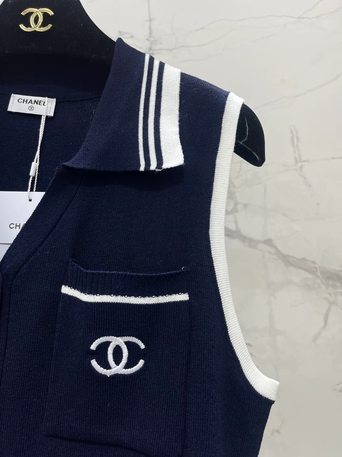 Жилеты Женские Chanel 16969975