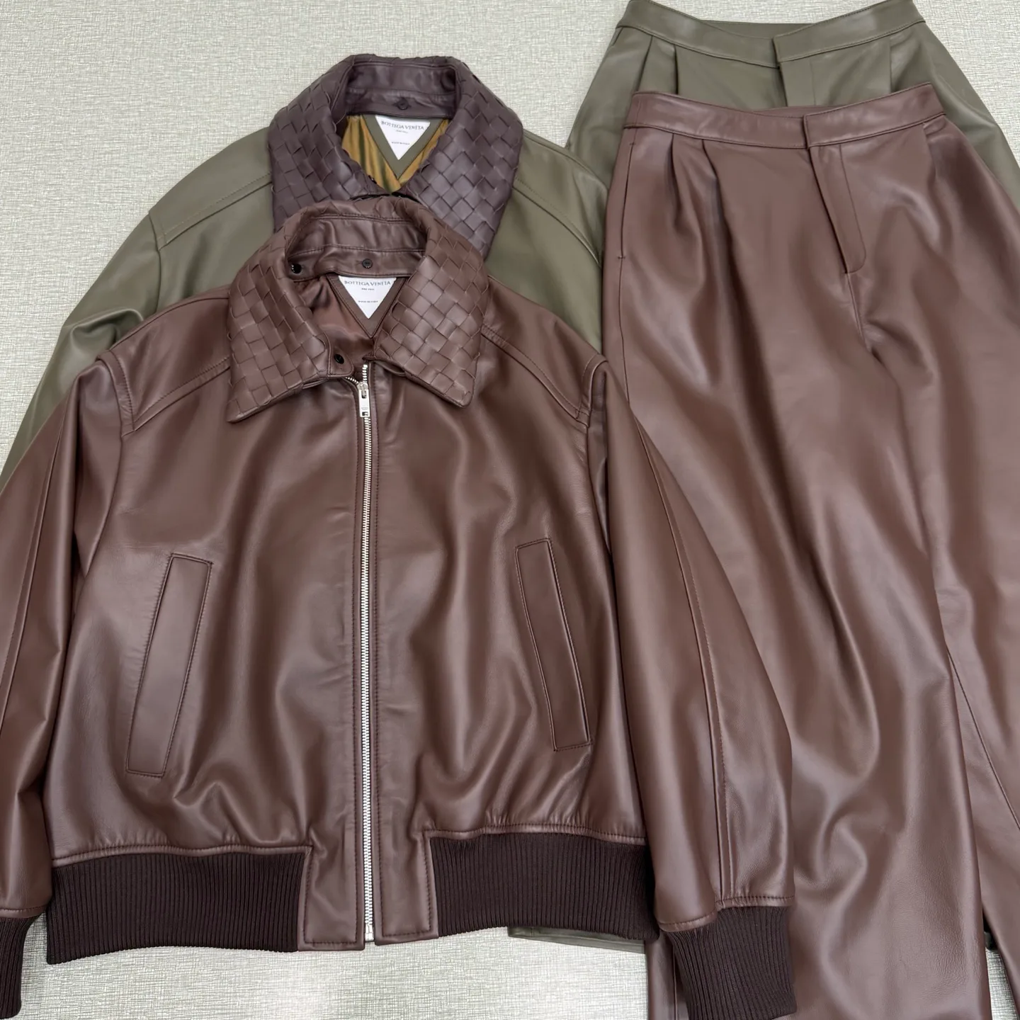 Кожаные Куртки И Дублёнки Женские Bottega Veneta 17408438