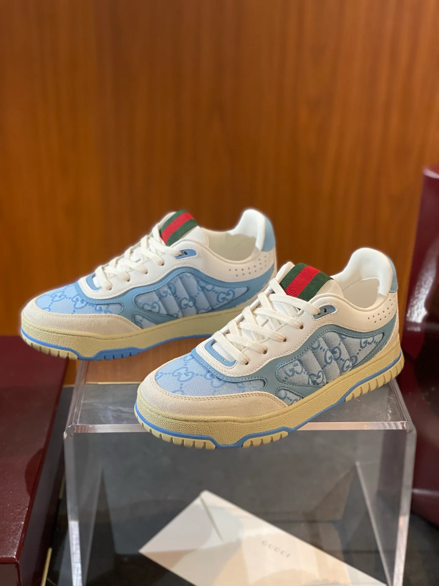 Кроссовки Женские Gucci 69975