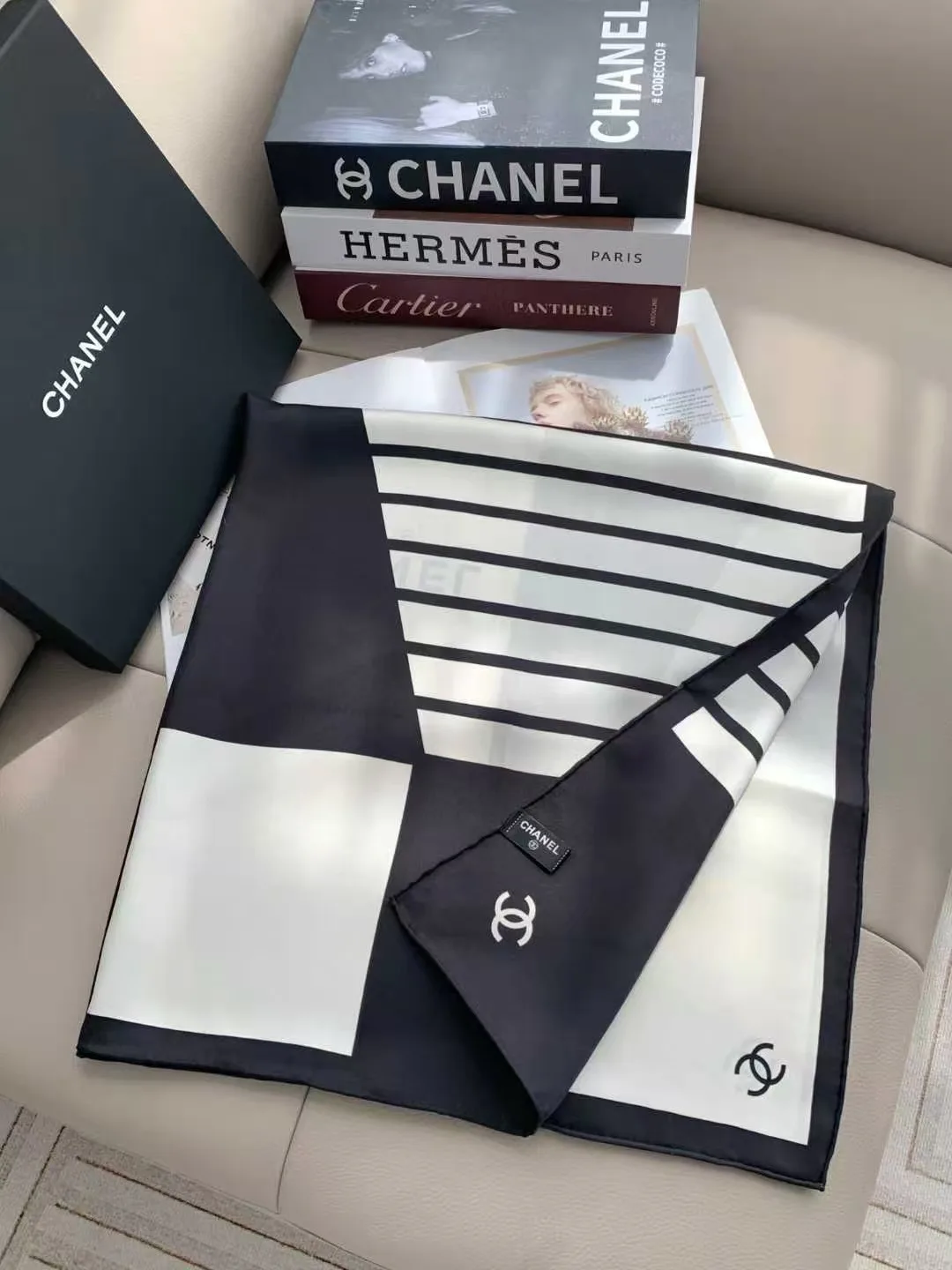 Платки Chanel 18222536