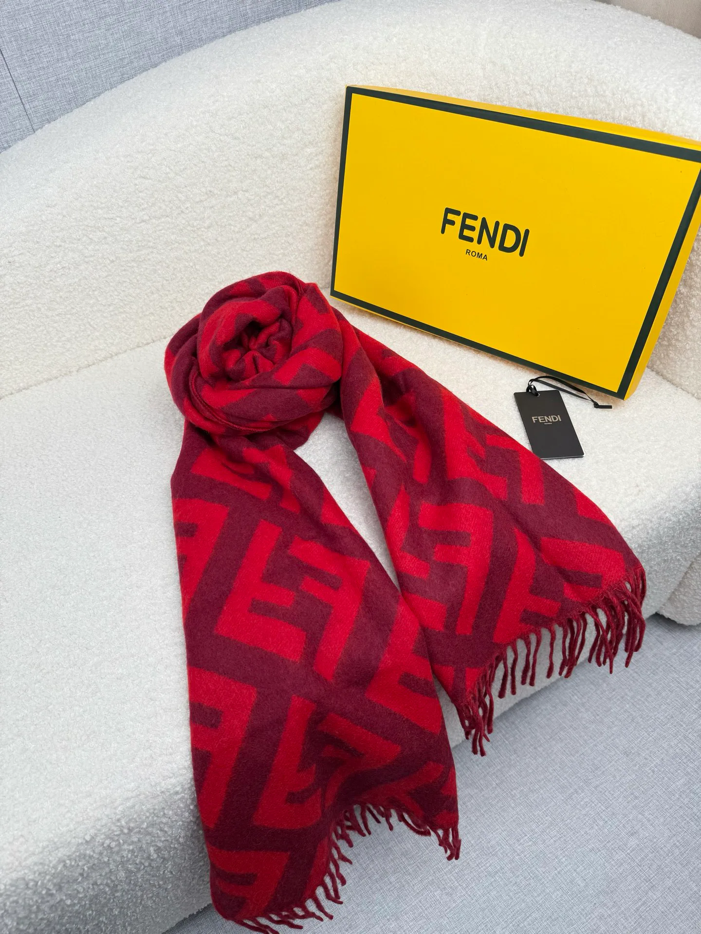 Шарфы Fendi 5545579