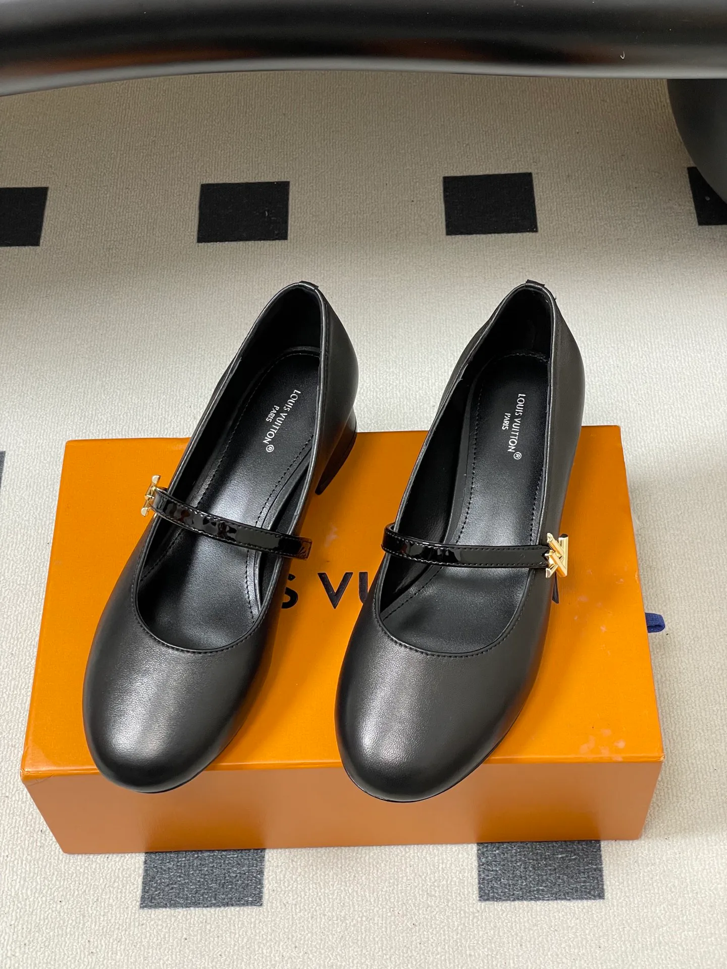 Туфли Женские Louis Vuitton 2597172