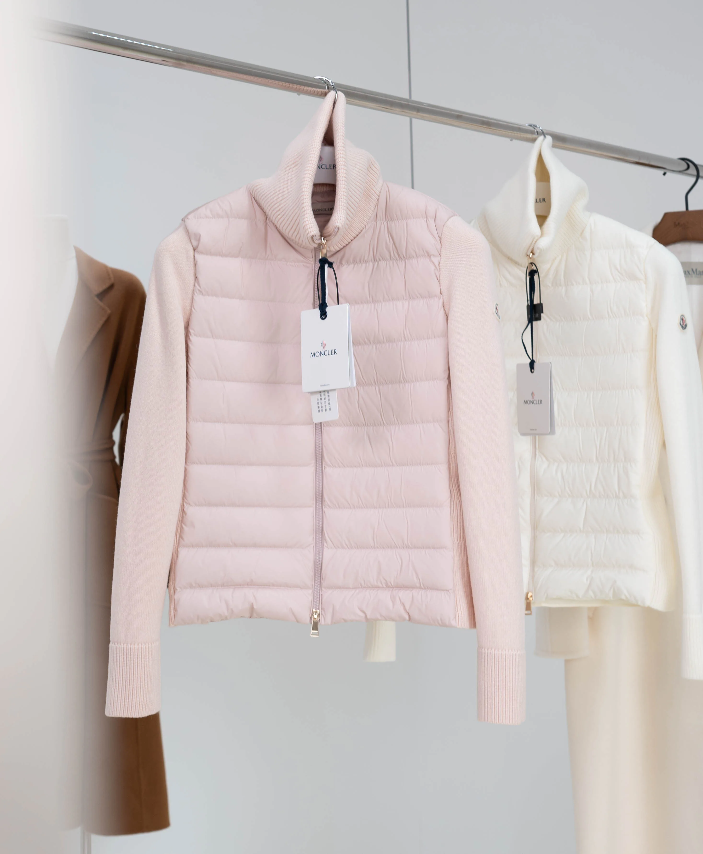 Куртки И Пуховики Женские Moncler 18510341