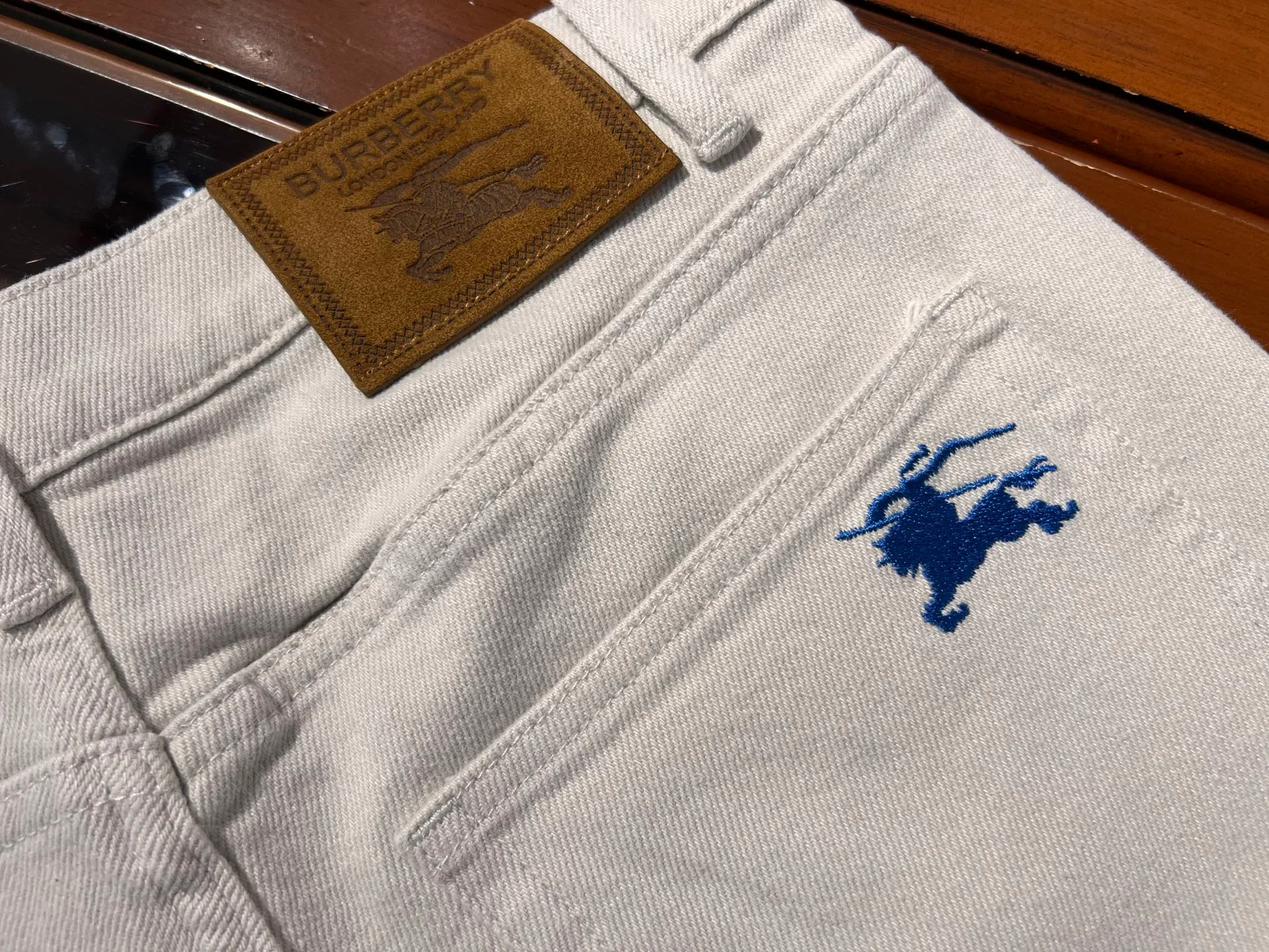 Джинсы Женские Burberry 12192916