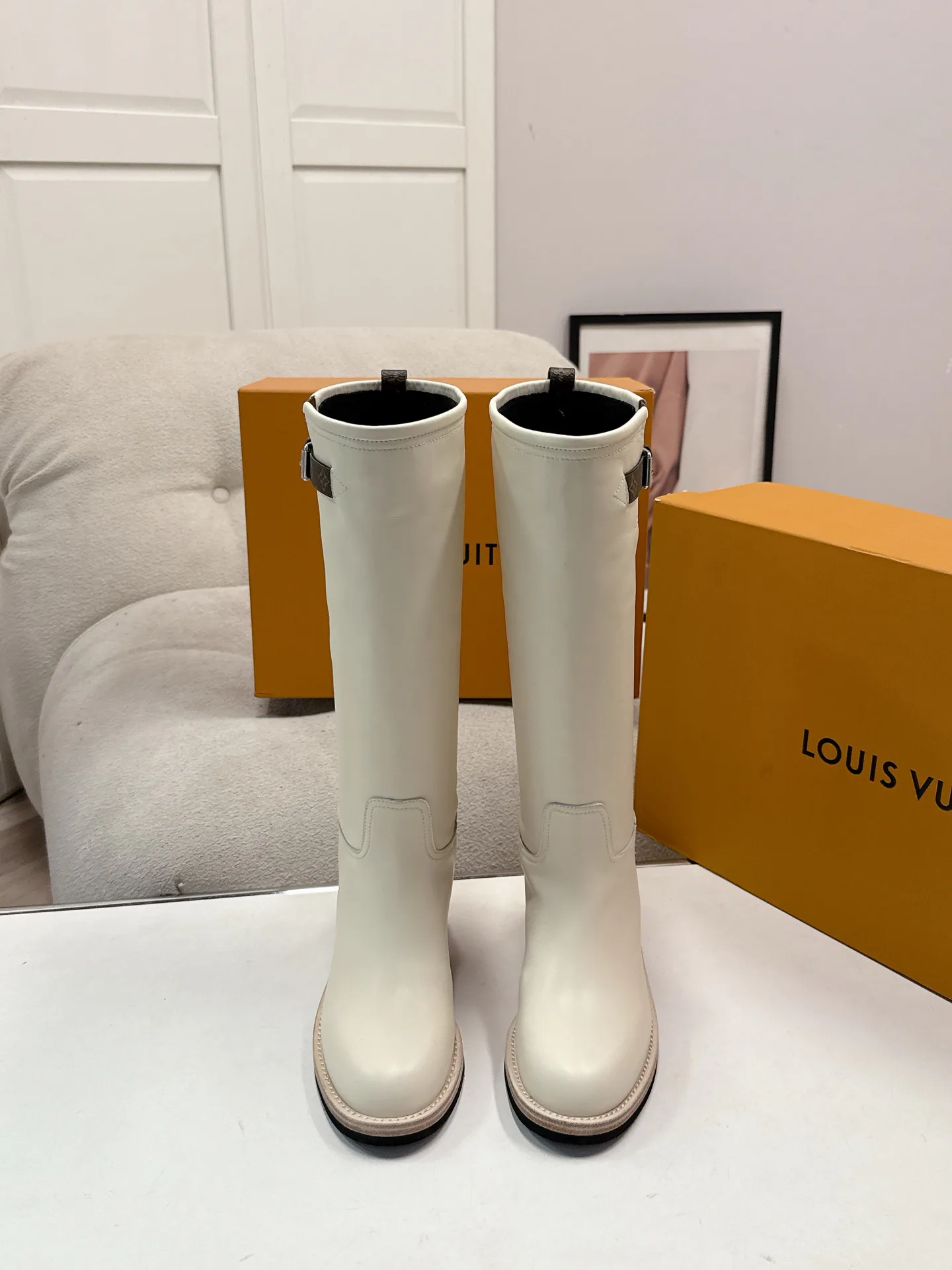 Сапоги Женские Louis Vuitton 869053