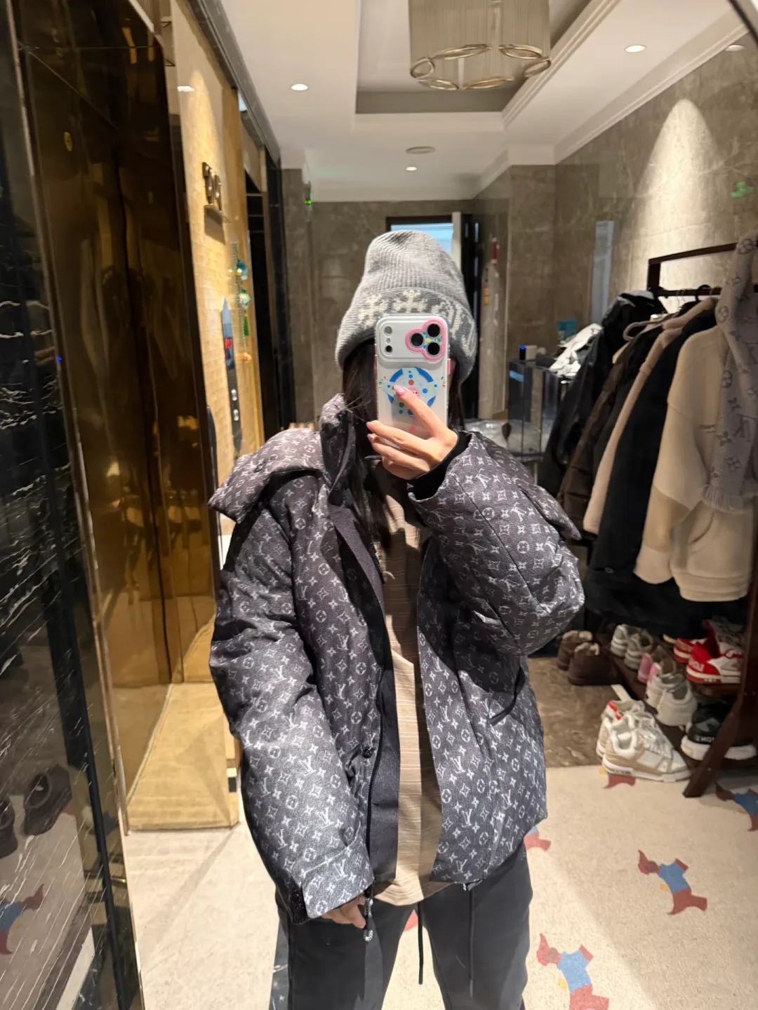 Куртки И Пуховики Женские Louis Vuitton 17959962