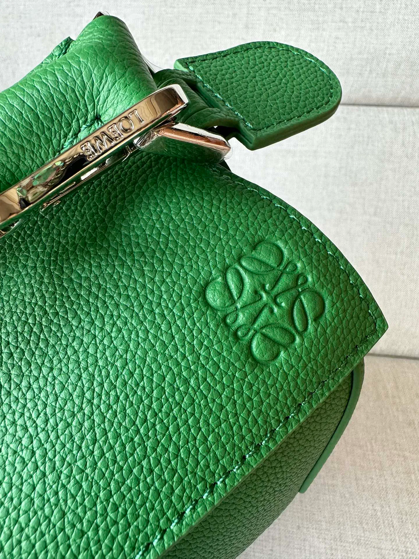 Классические Сумки Женские Loewe 11621928