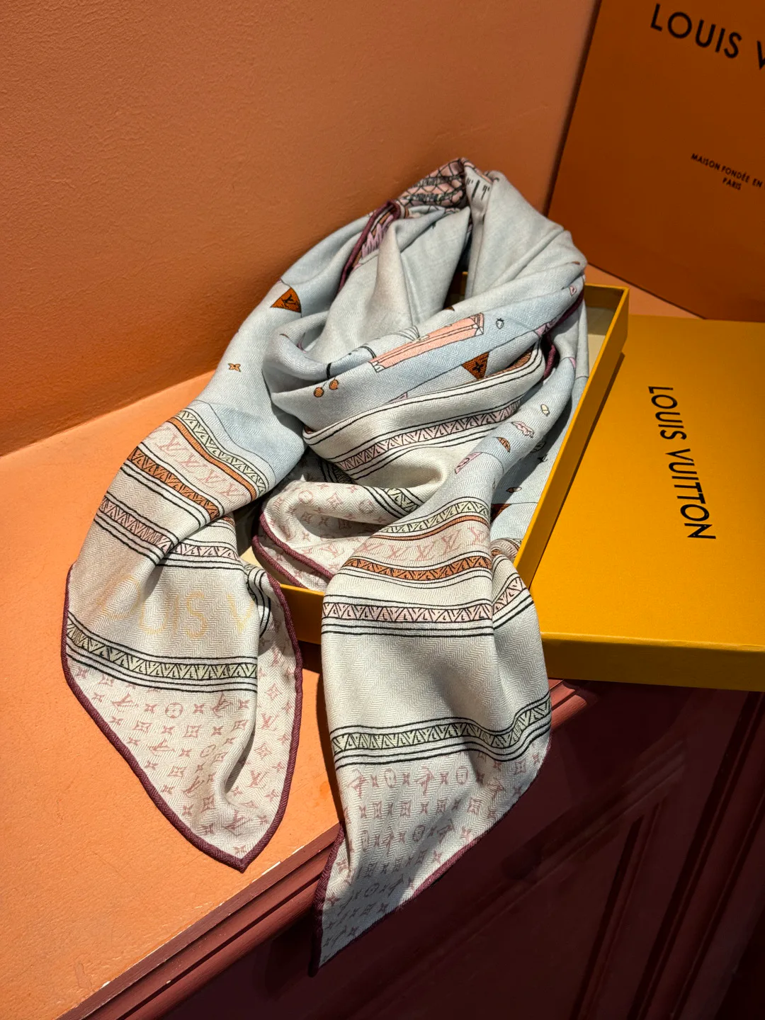 Платки Louis Vuitton 895071