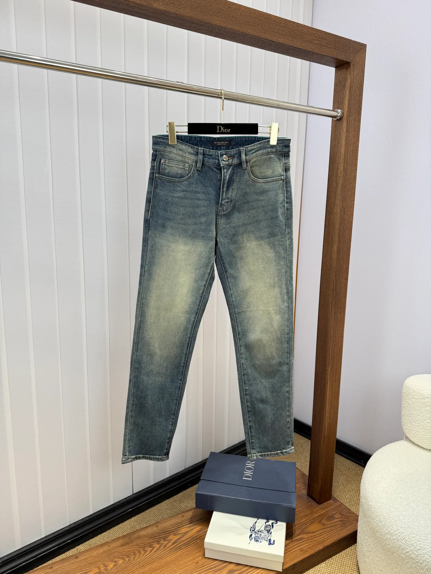 Джинсы Мужские Givenchy 18029767