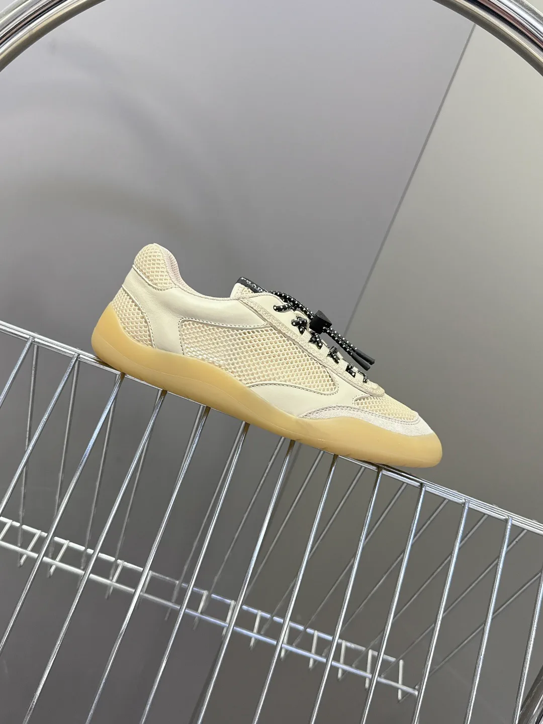 Кроссовки Женские Prada 13478274