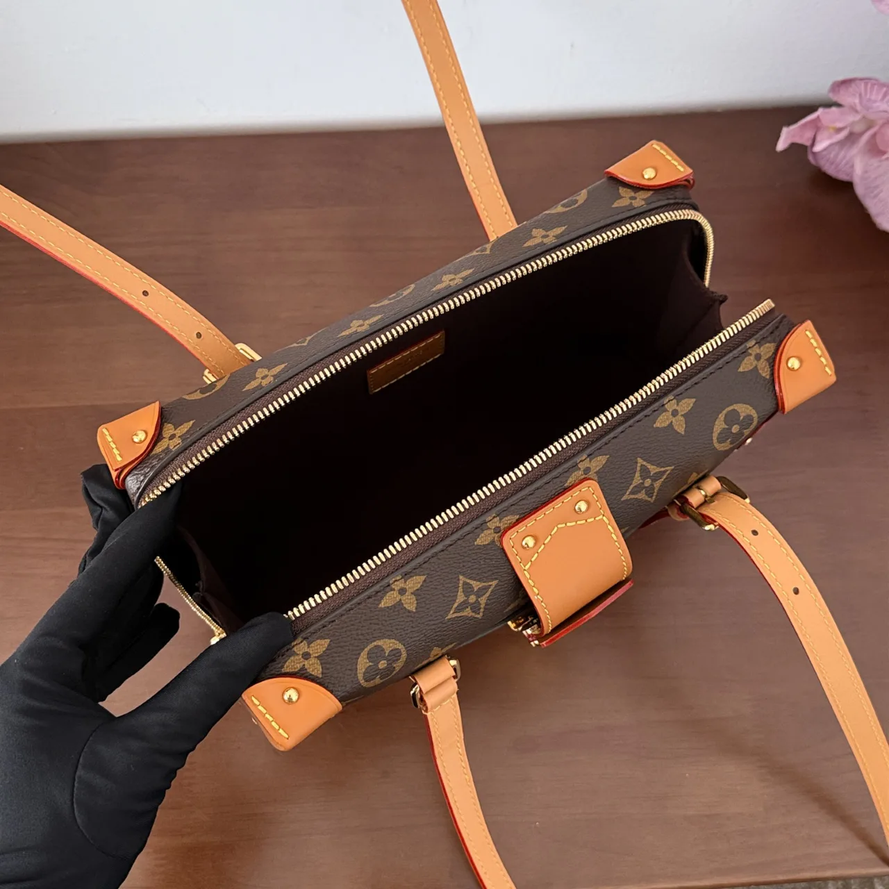Классические Сумки Женские Louis Vuitton 17973920